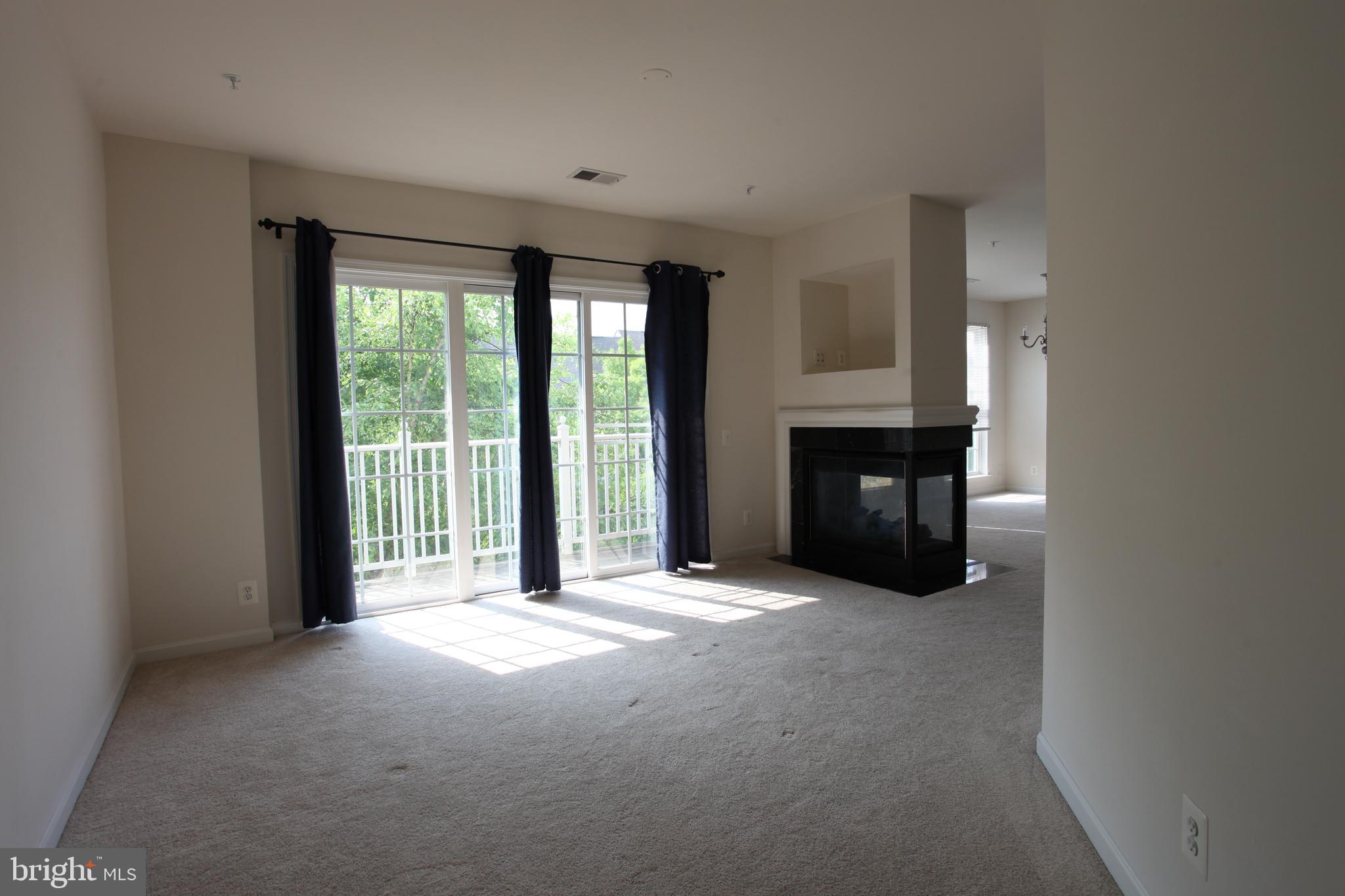 Don't pass the chance to live in this luxury condo in Fallsgrove. Building is located at a quiet street away from community entrance. Two-level, top-floor, end-unit condo with abundant natural light.  Open floor plan on the main level with balcony.  Two large suites on the second level. In-uni Laundry at the same level with bedrooms. Mins walking distance to major supermarket, restaurants, and public transportation. 3 mins walk to club house and swimming pool. Close to community park, trails, and Thomas Community Center.