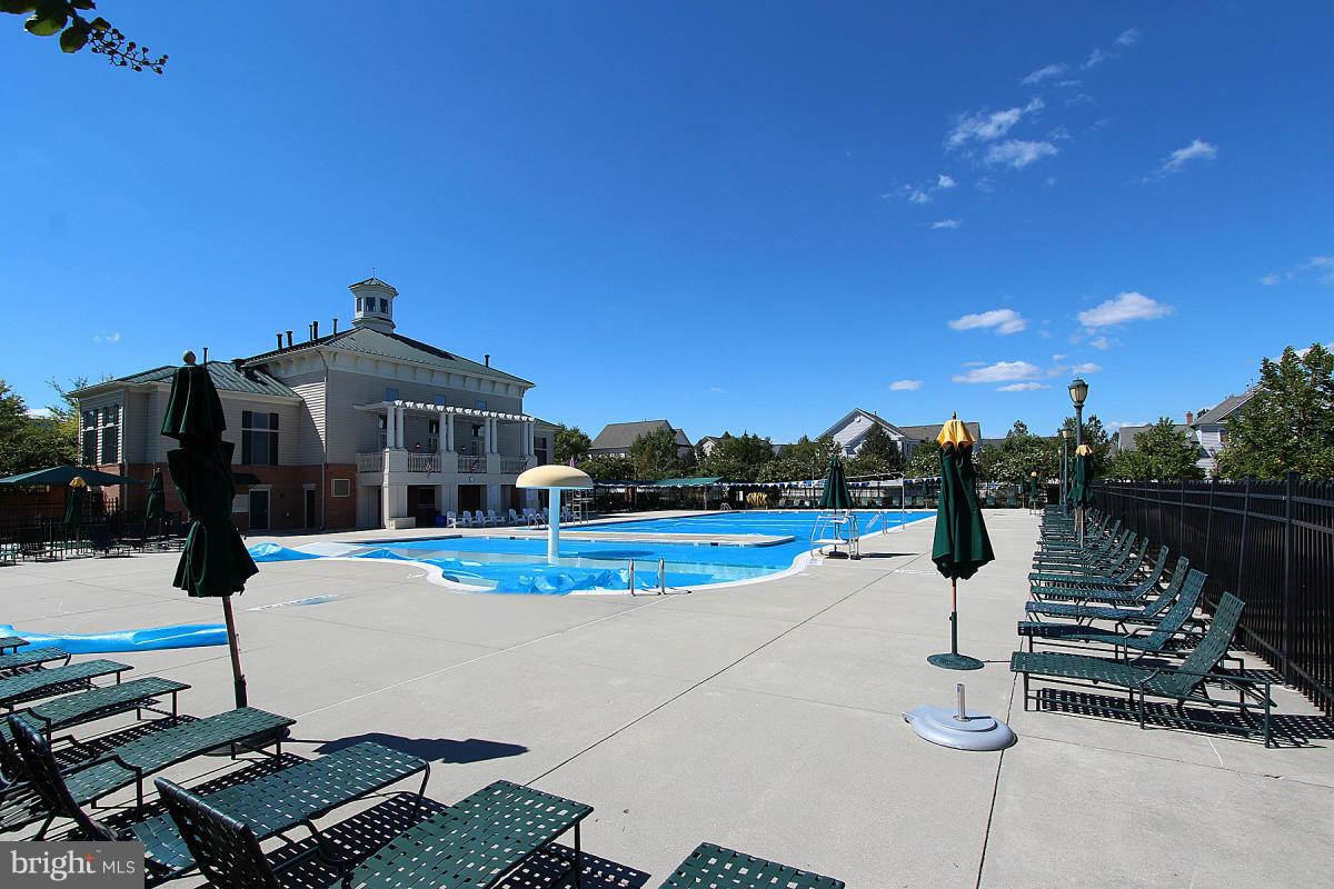KING FARM WATKINS POND - Residential