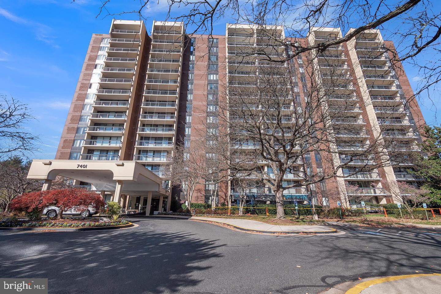 CHELSEA TOWERS - Residential