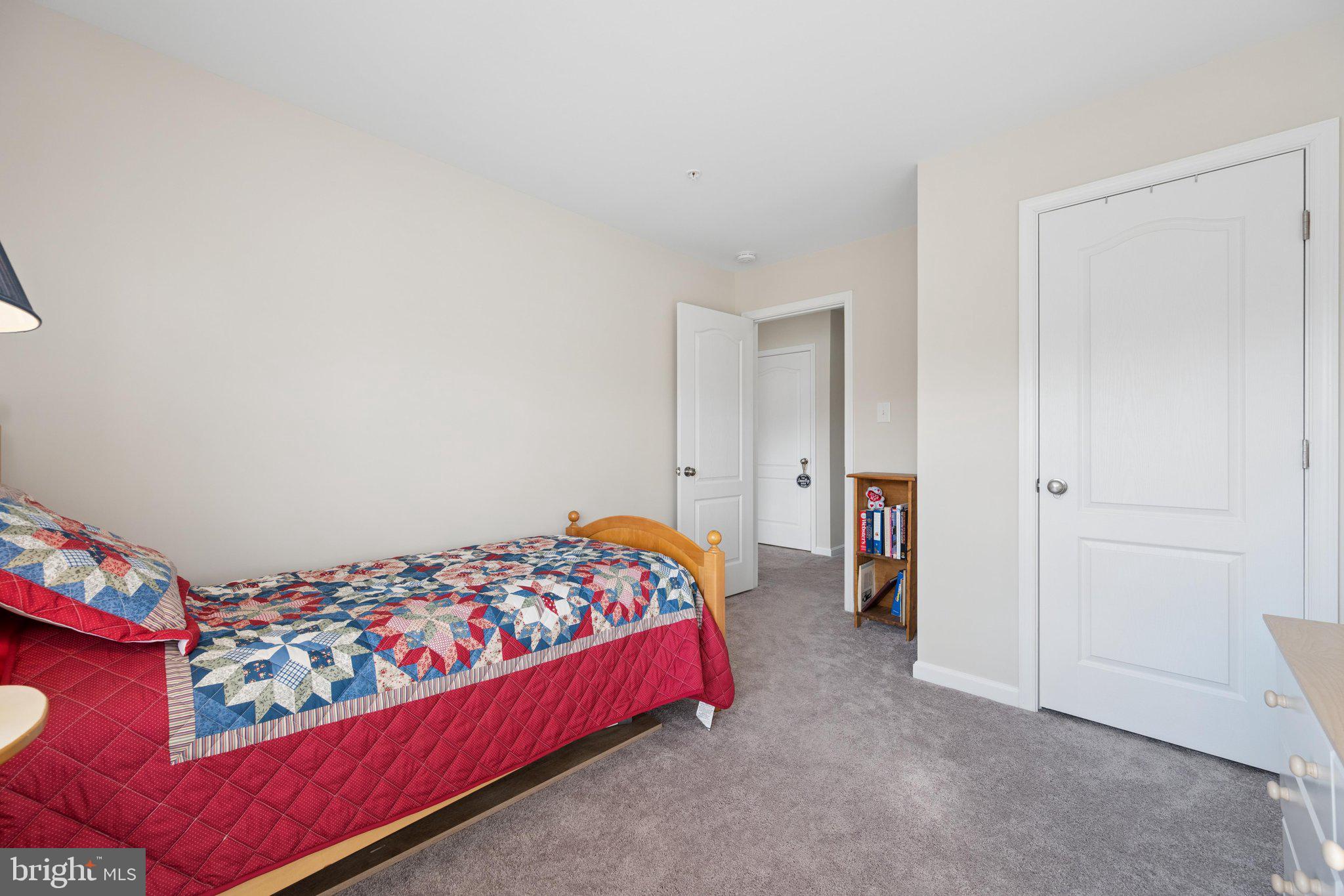 CARRIAGE HILL - Residential