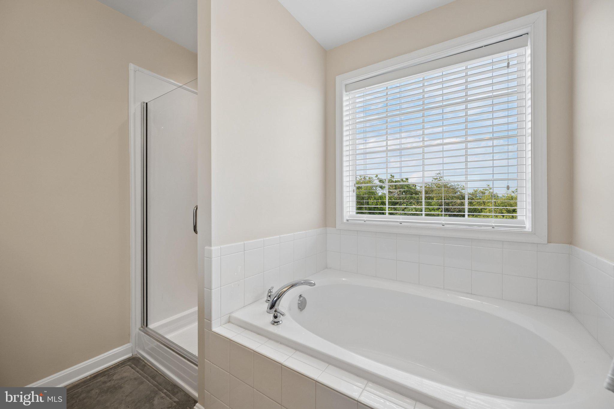 CARRIAGE HILL - Residential