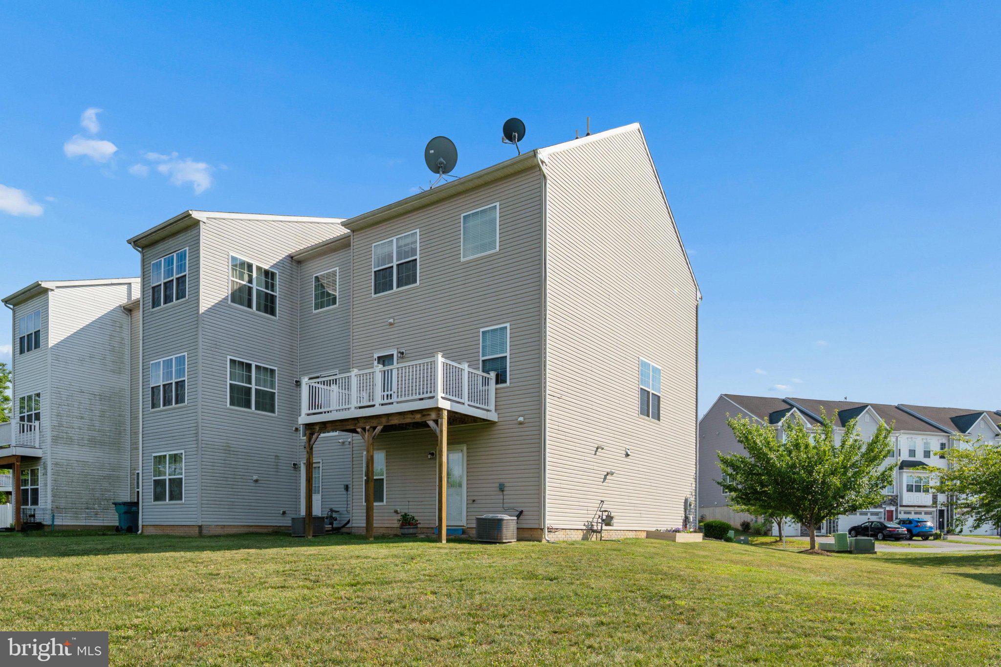 CARRIAGE HILL - Residential