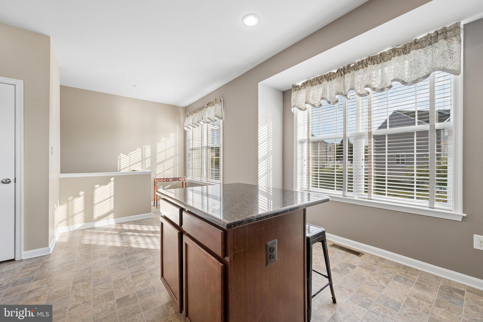 CARRIAGE HILL - Residential