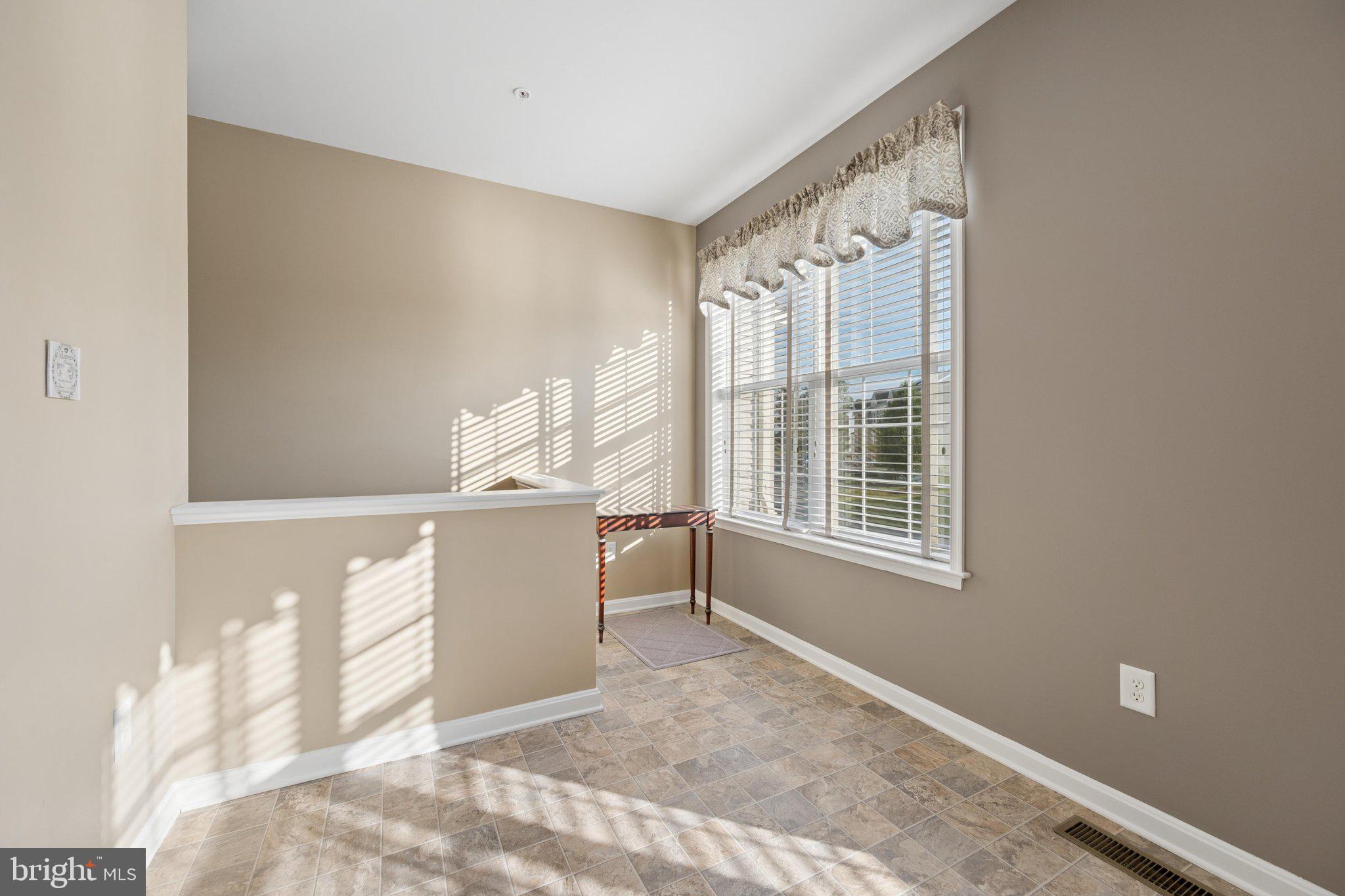 CARRIAGE HILL - Residential