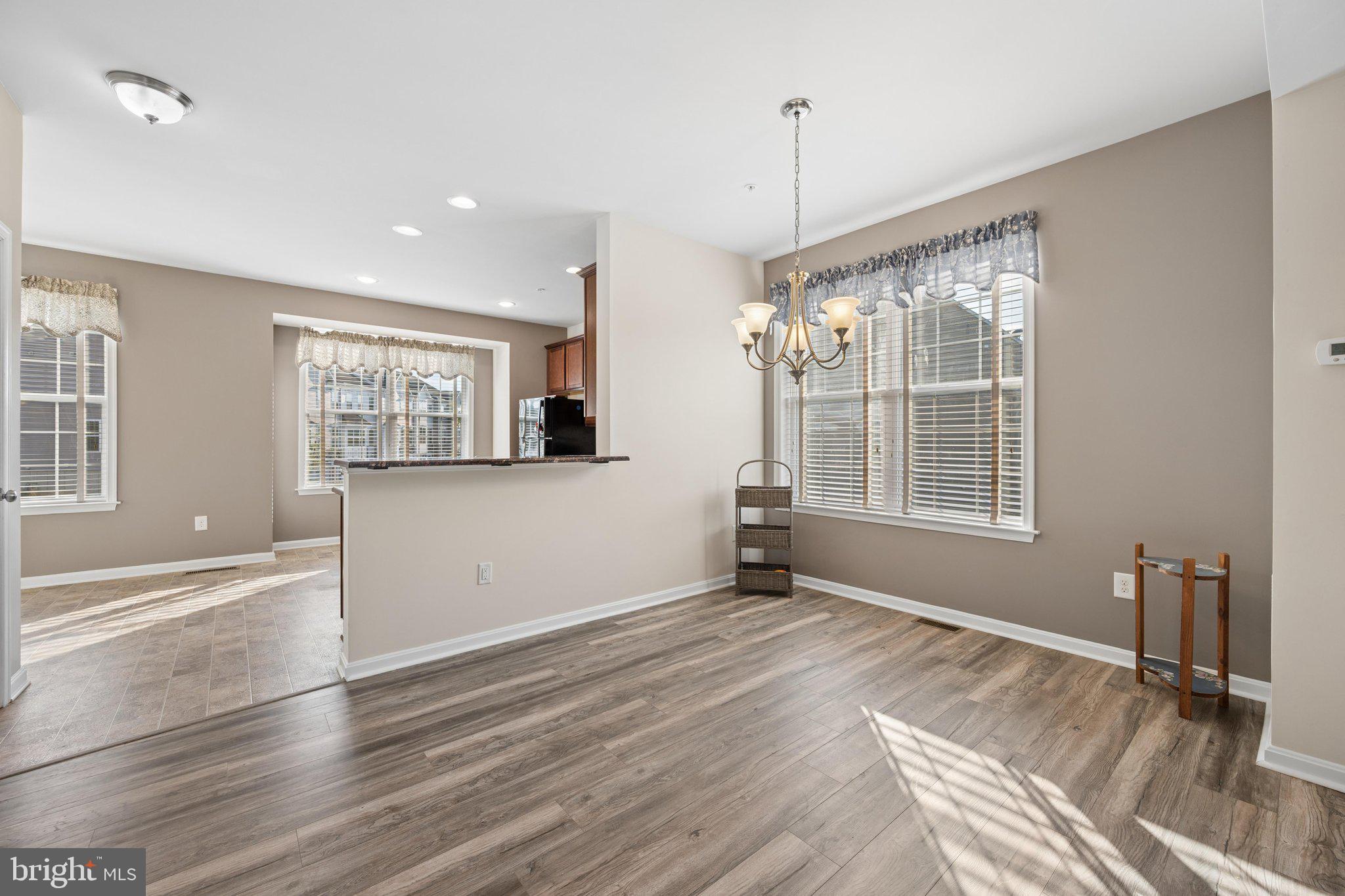 CARRIAGE HILL - Residential