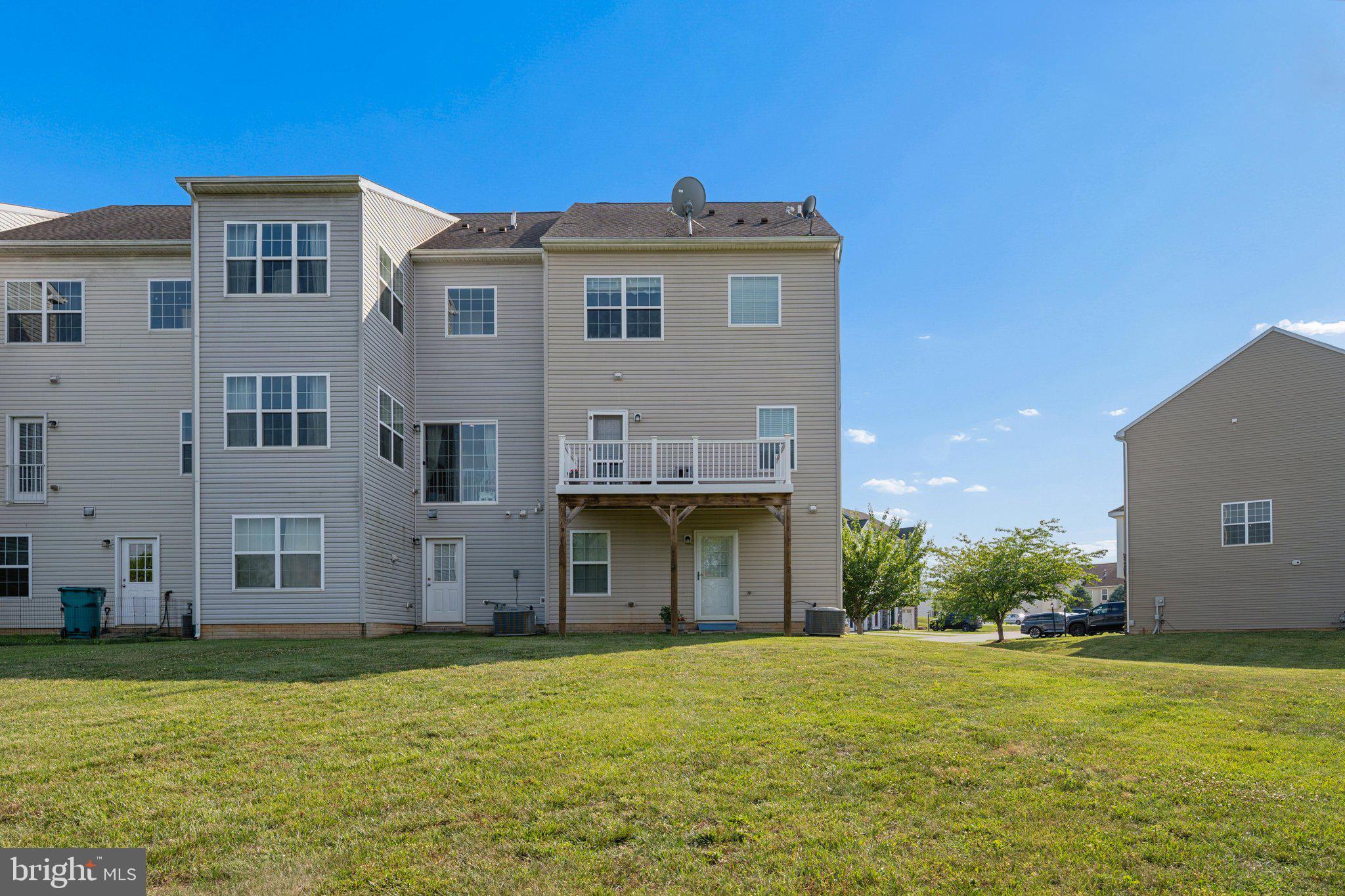 CARRIAGE HILL - Residential