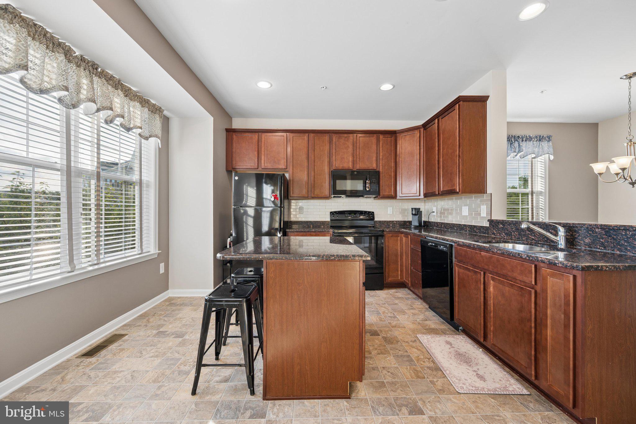 CARRIAGE HILL - Residential