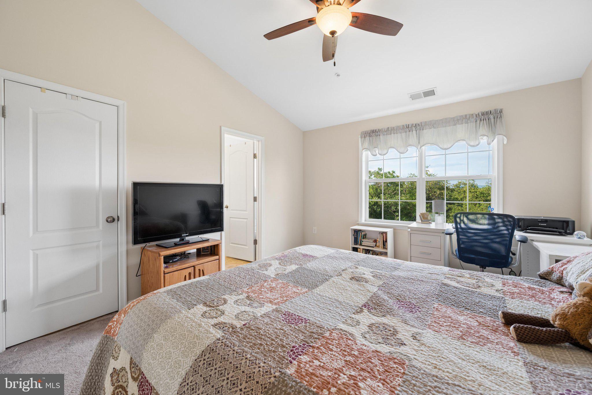 CARRIAGE HILL - Residential