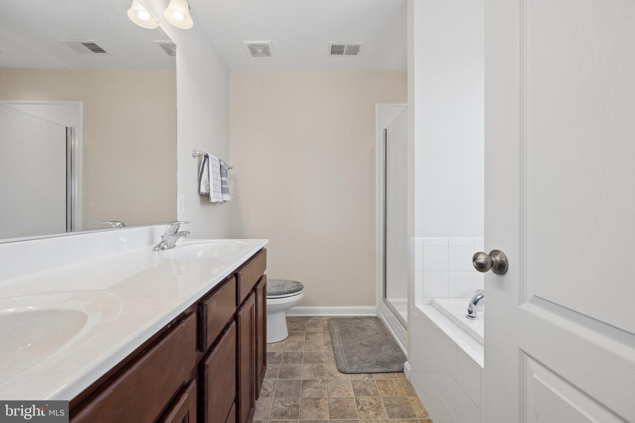 CARRIAGE HILL - Residential
