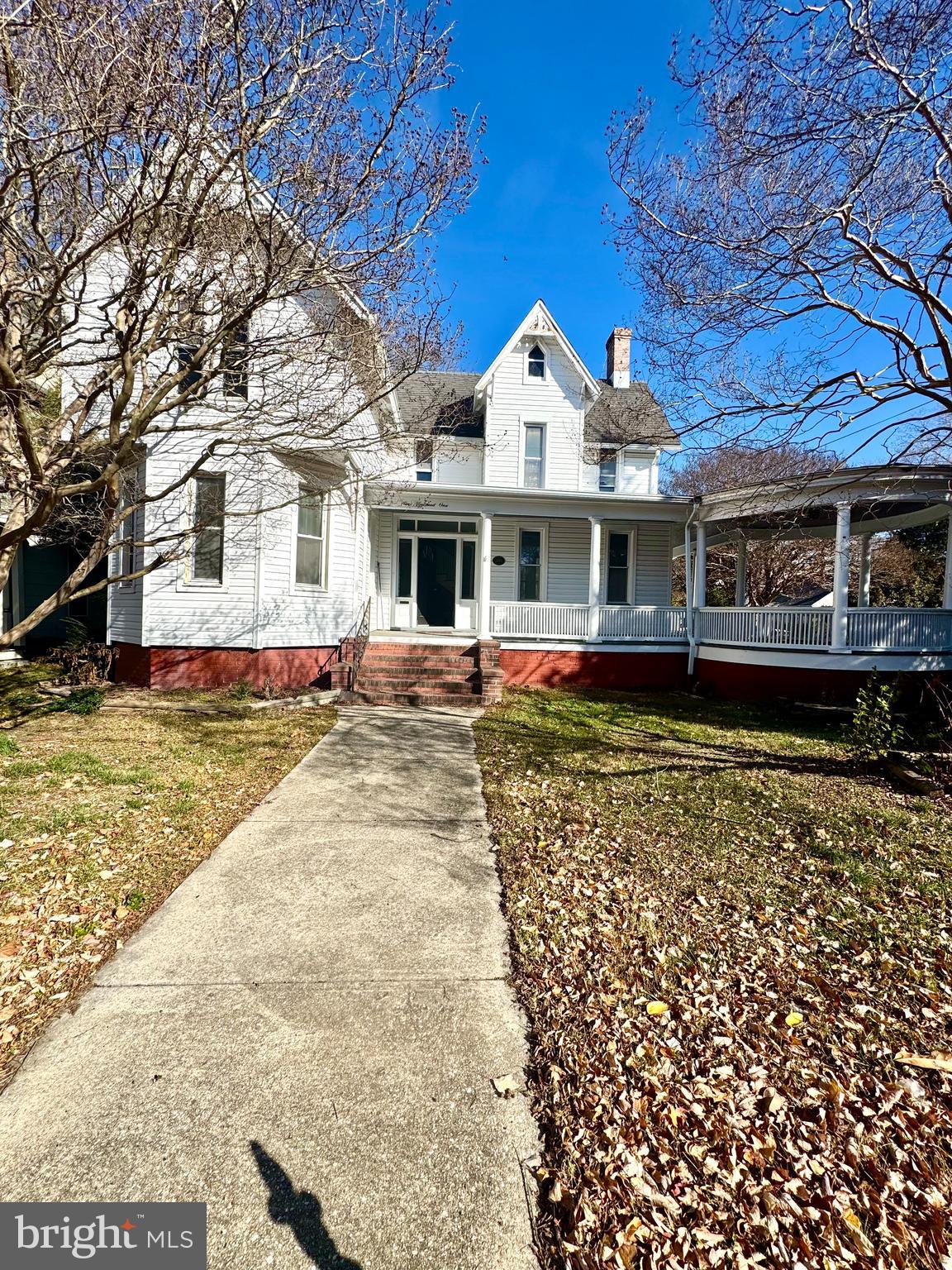 WEST END - Residential Lease