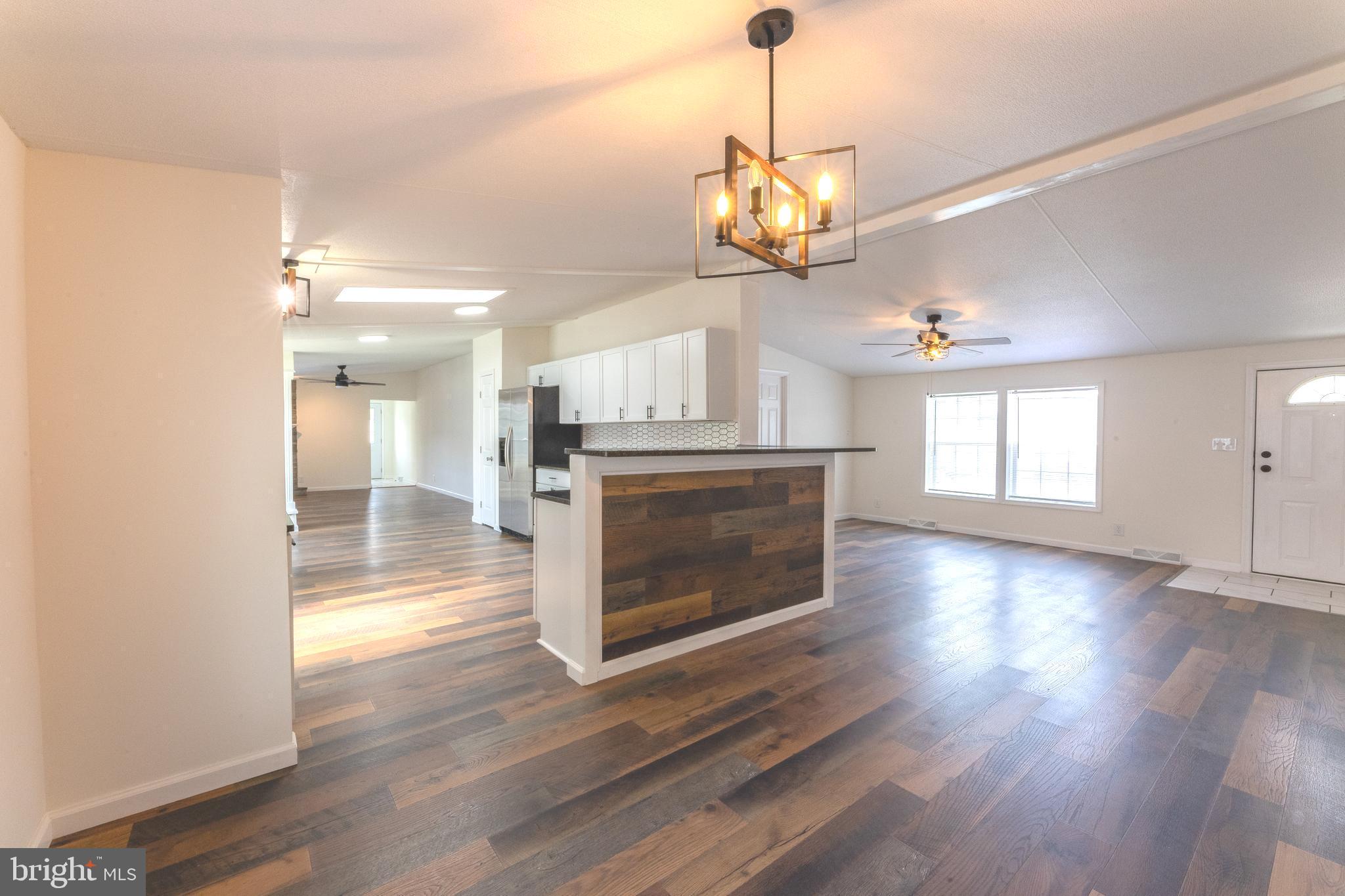 ROYAL CREST ESTATES - Residential