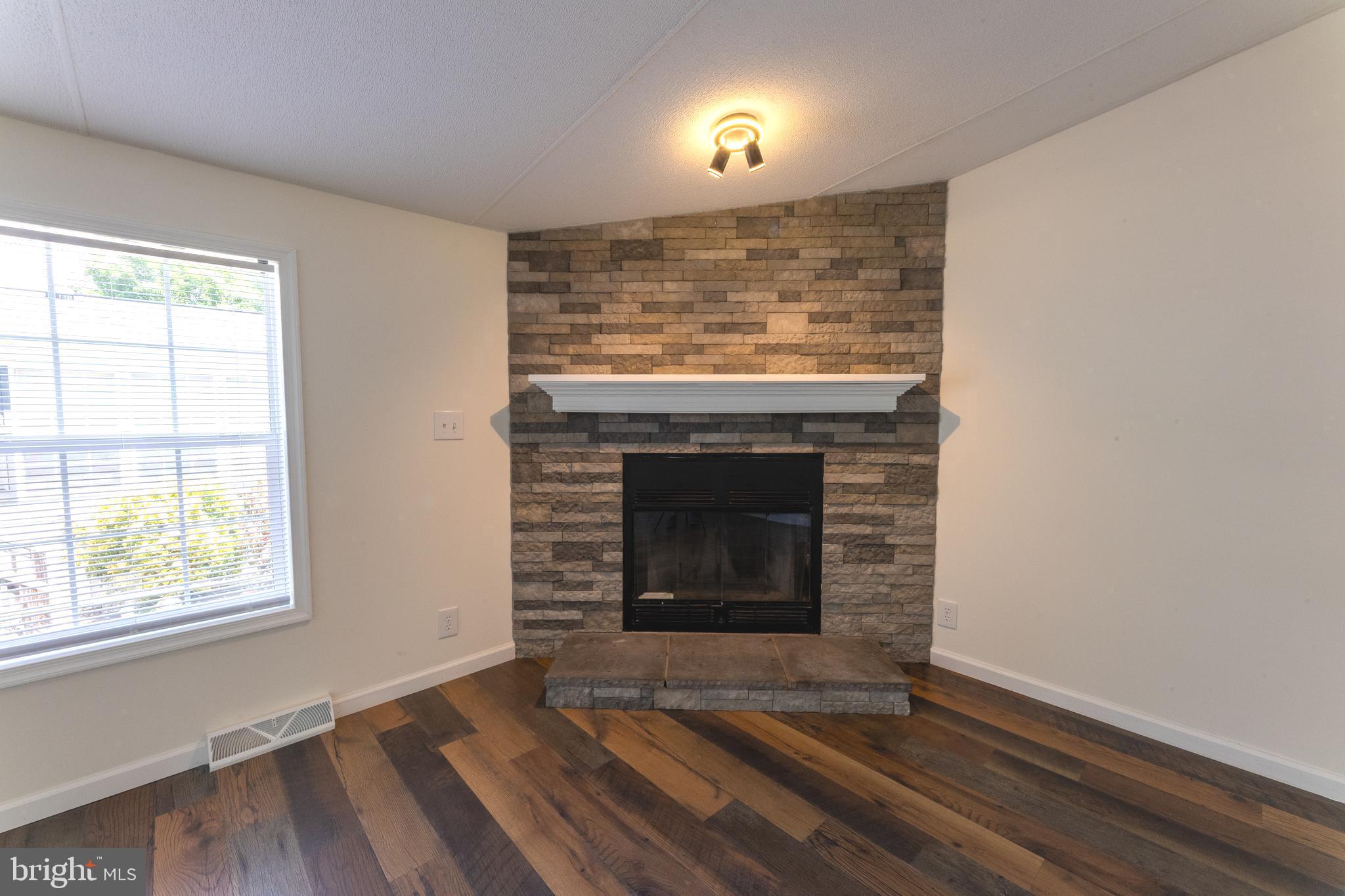 ROYAL CREST ESTATES - Residential