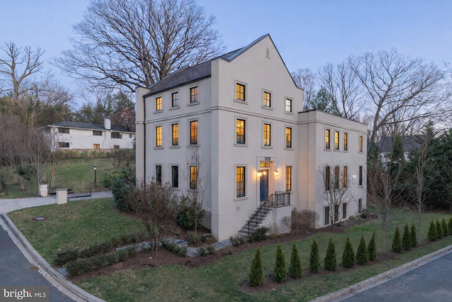 FOREST HILLS - Residential