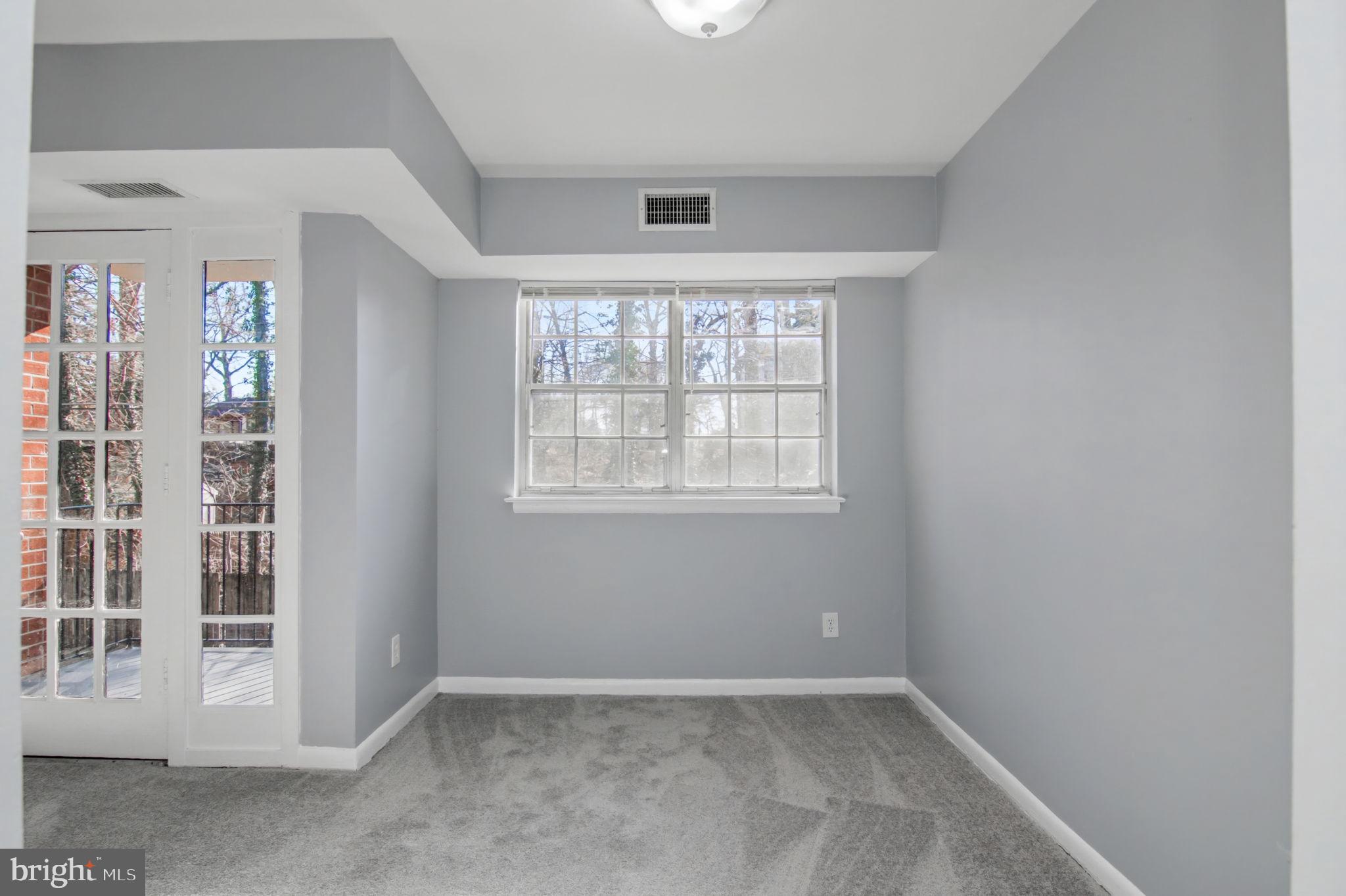 SPRINGFIELD GREEN - Residential Lease