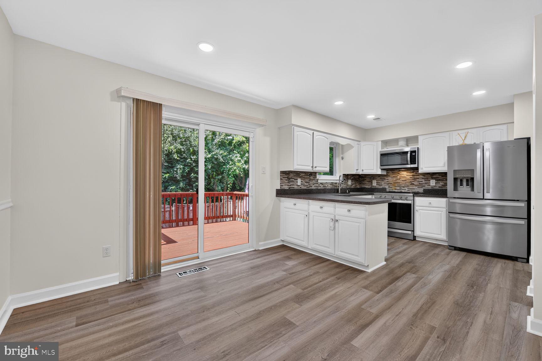CHERRYWOOD SQUARE - Residential