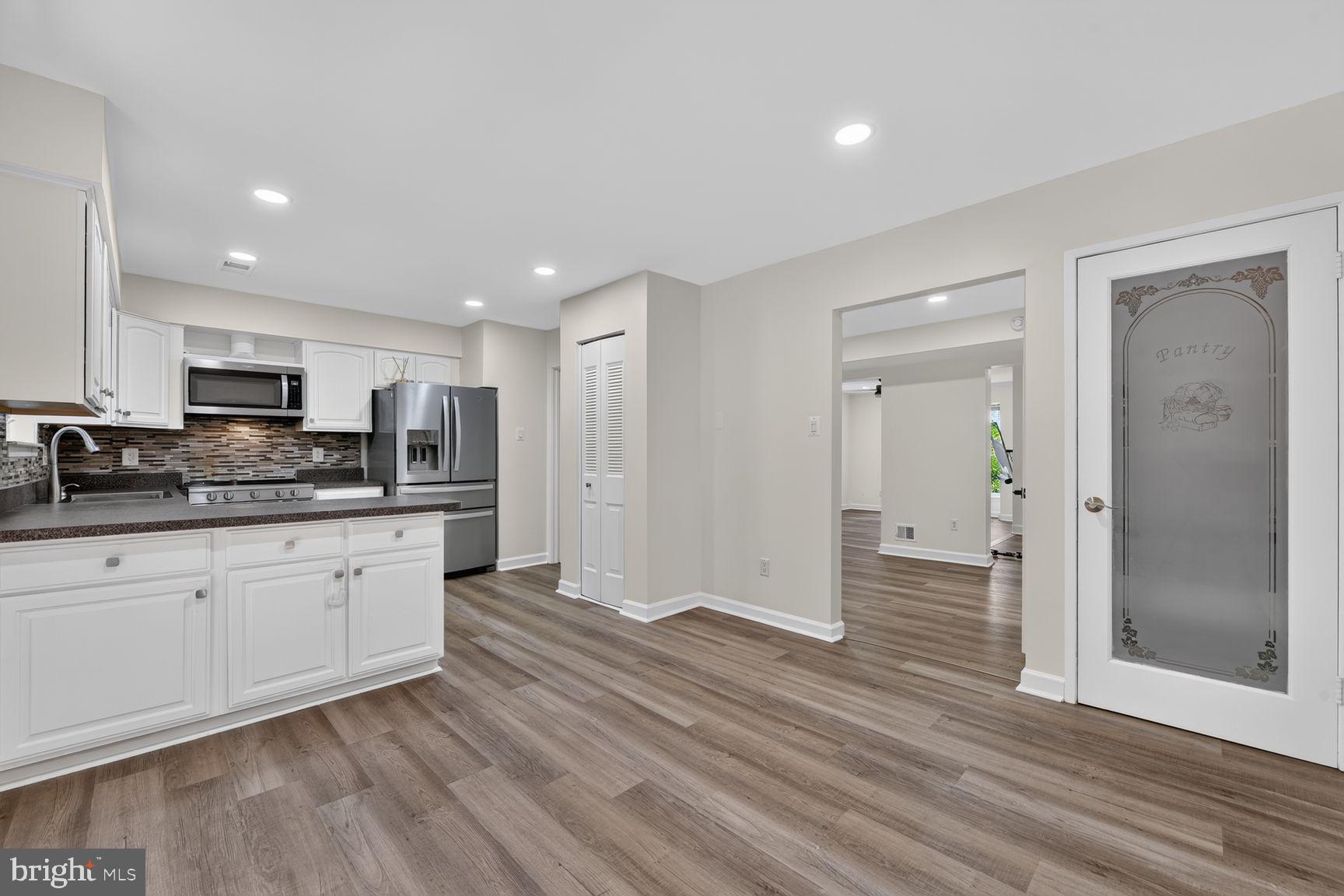 CHERRYWOOD SQUARE - Residential