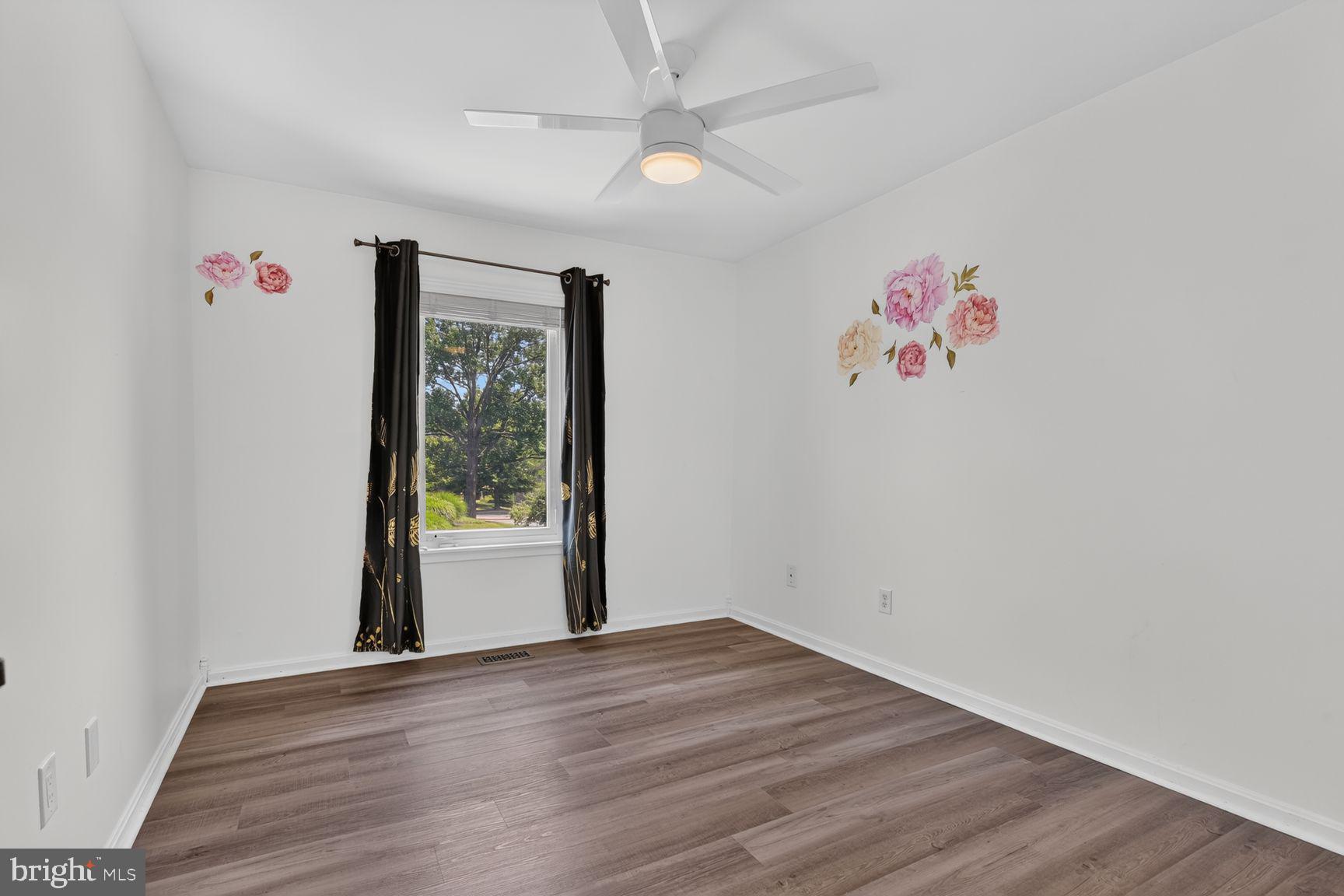 CHERRYWOOD SQUARE - Residential