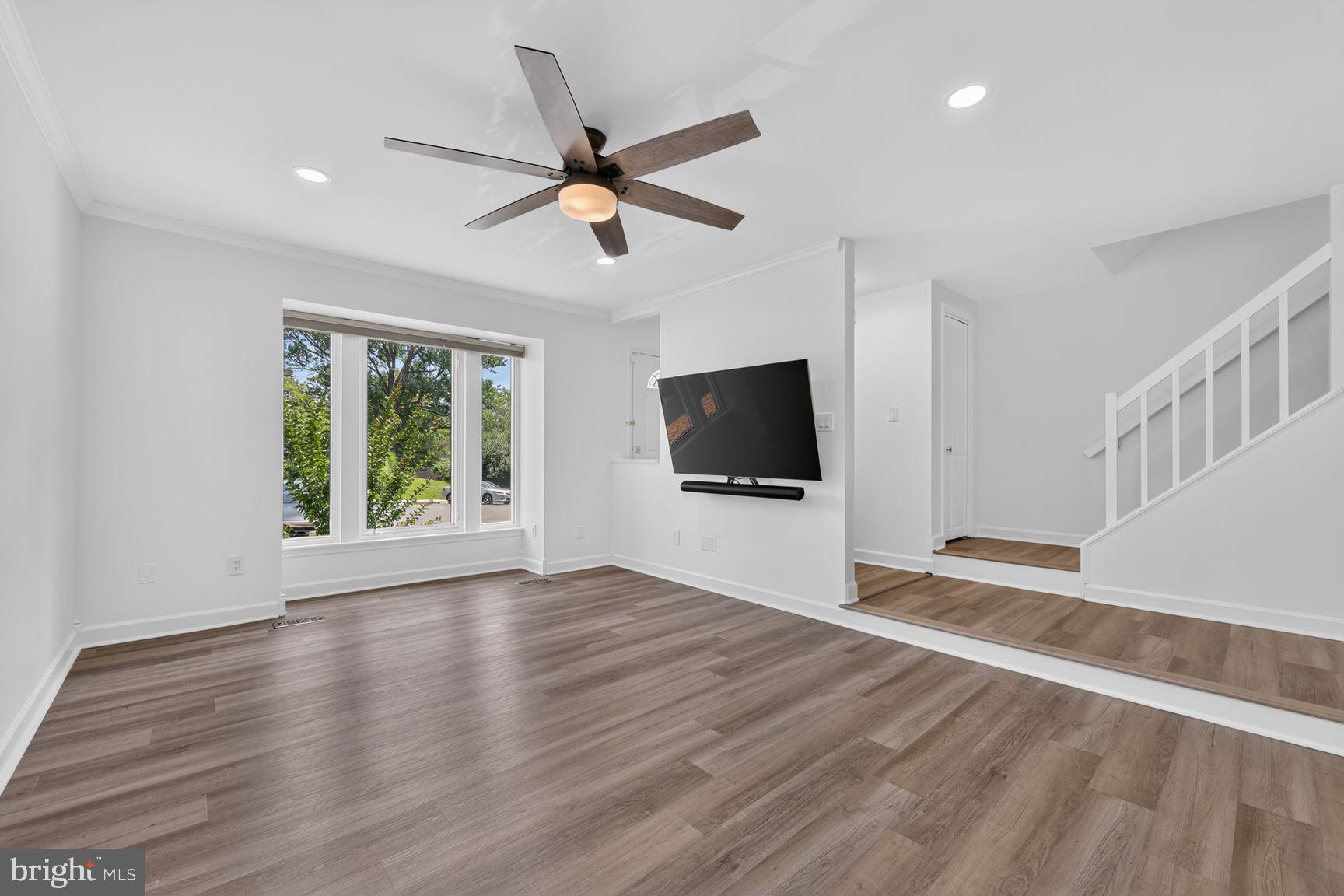 CHERRYWOOD SQUARE - Residential