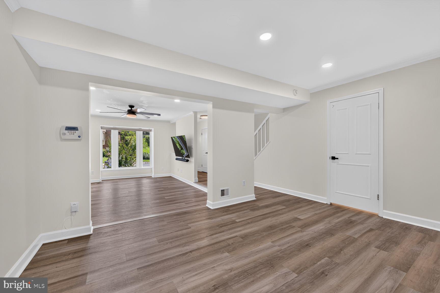 CHERRYWOOD SQUARE - Residential