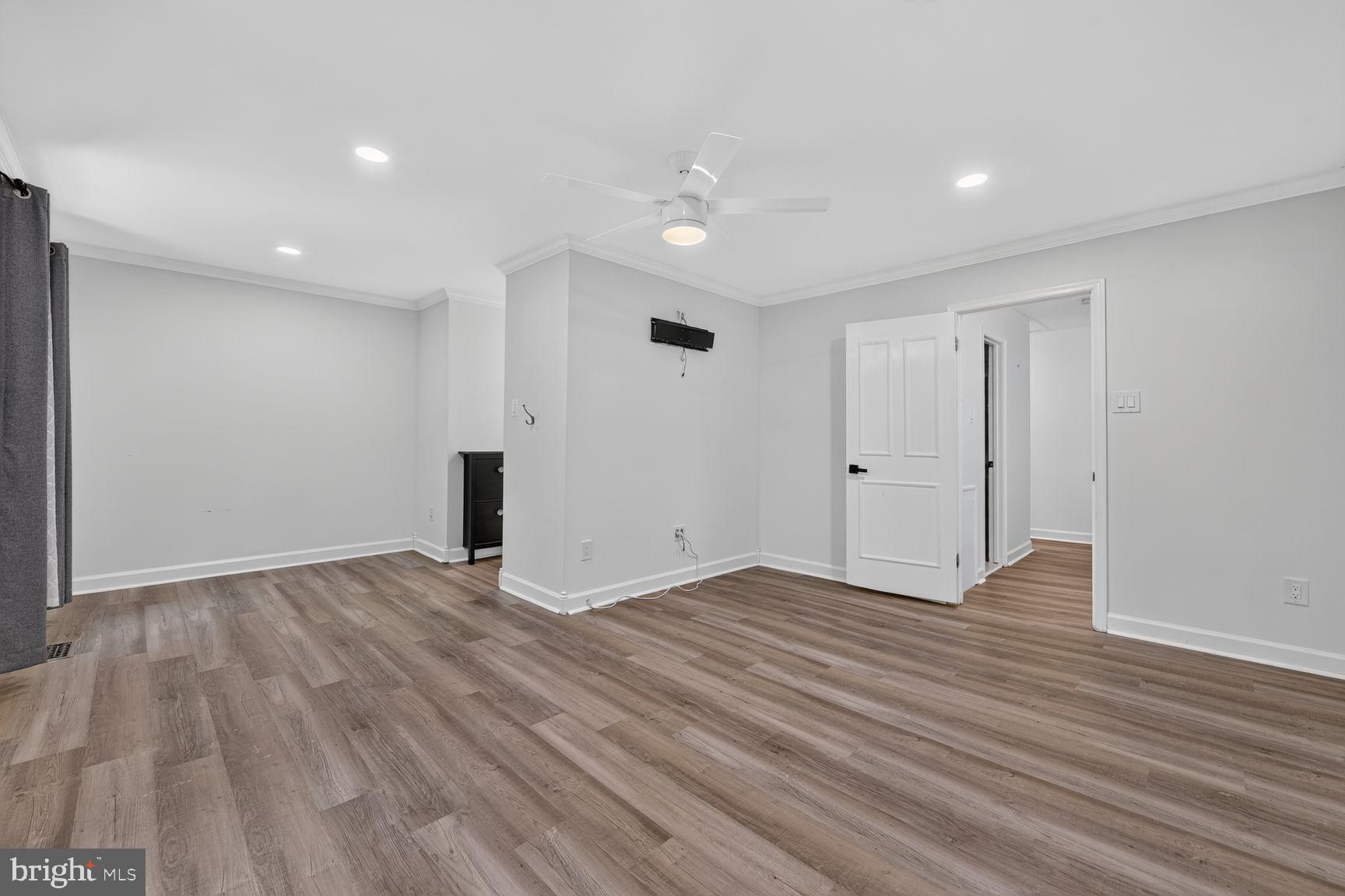 CHERRYWOOD SQUARE - Residential