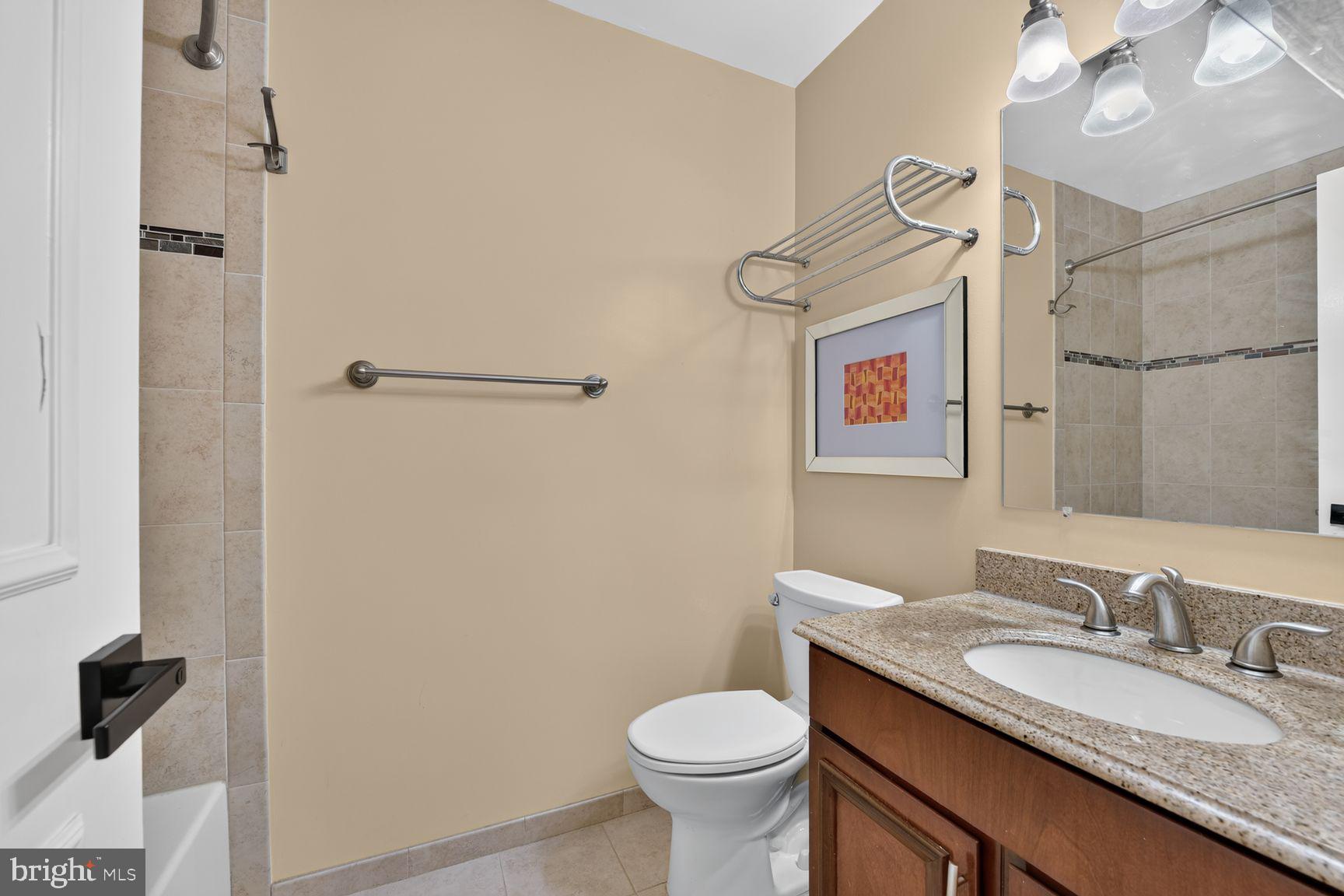 CHERRYWOOD SQUARE - Residential