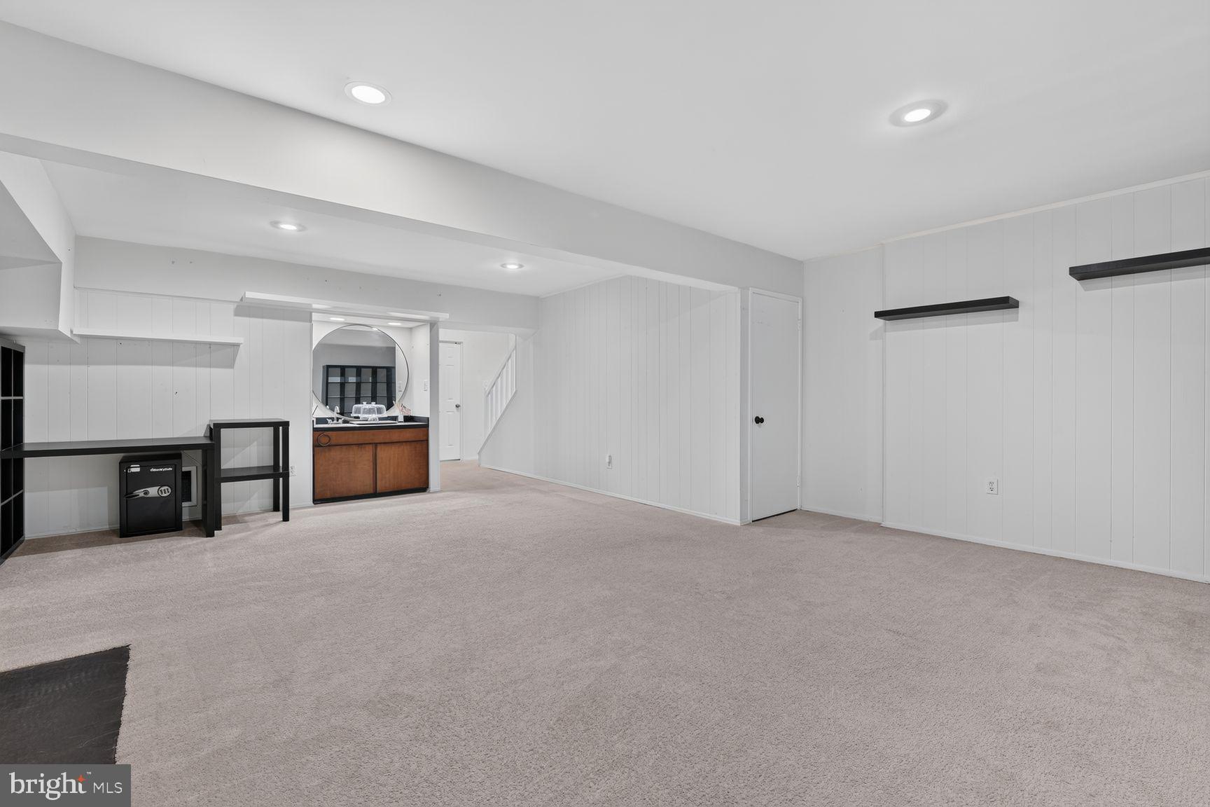 CHERRYWOOD SQUARE - Residential