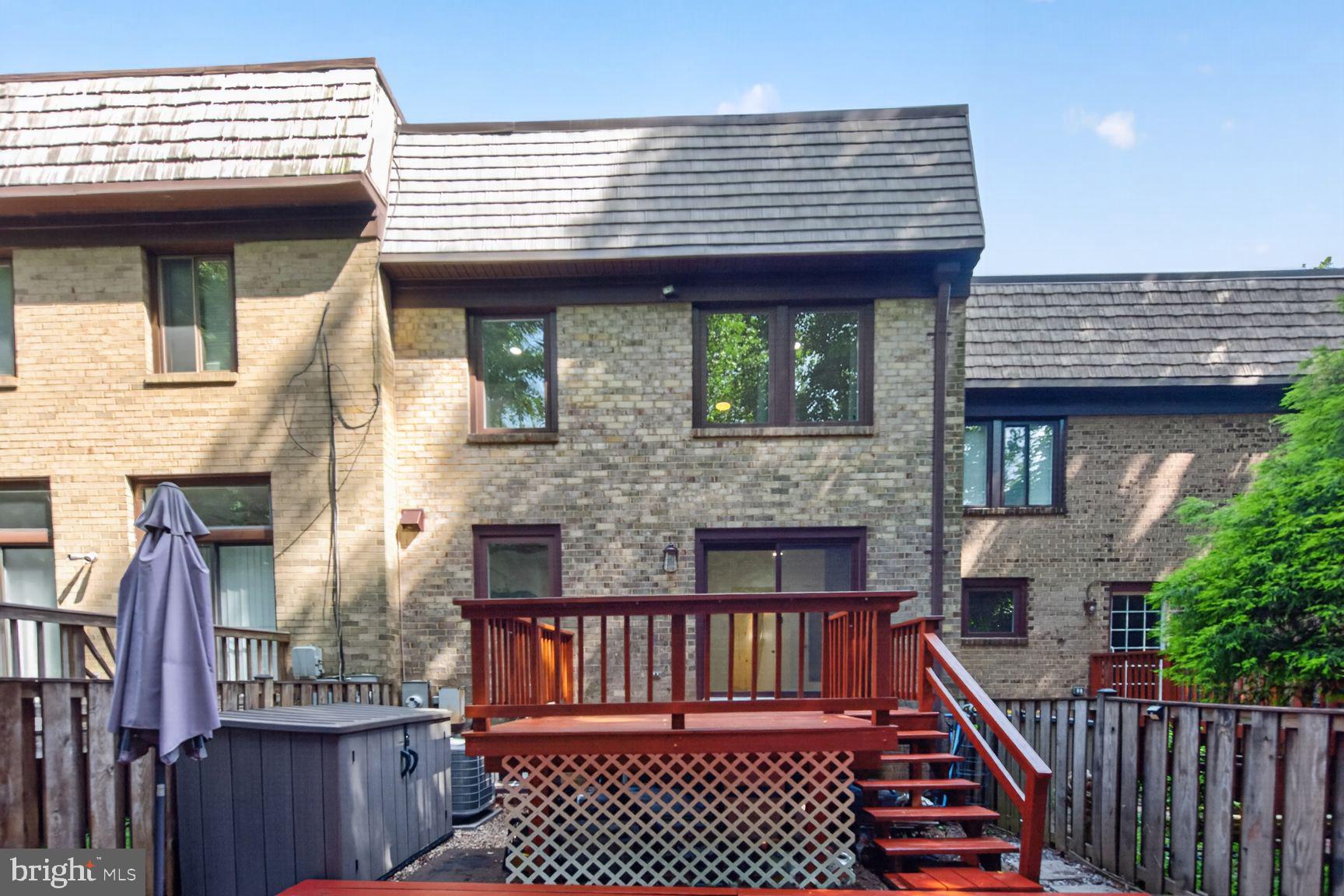 CHERRYWOOD SQUARE - Residential