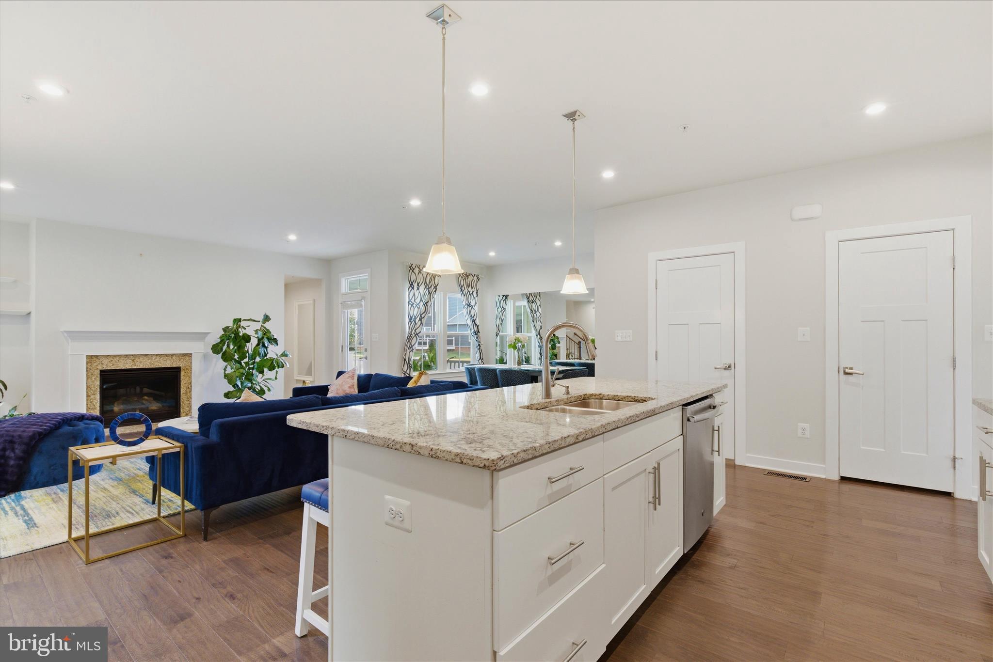 POTOMAC SHORES - Residential