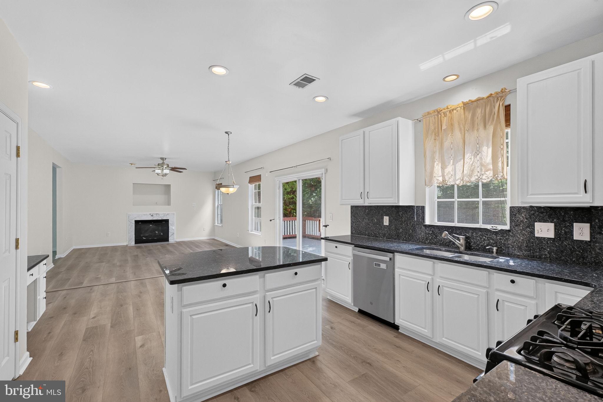 SENECA PARK NORTH - Residential