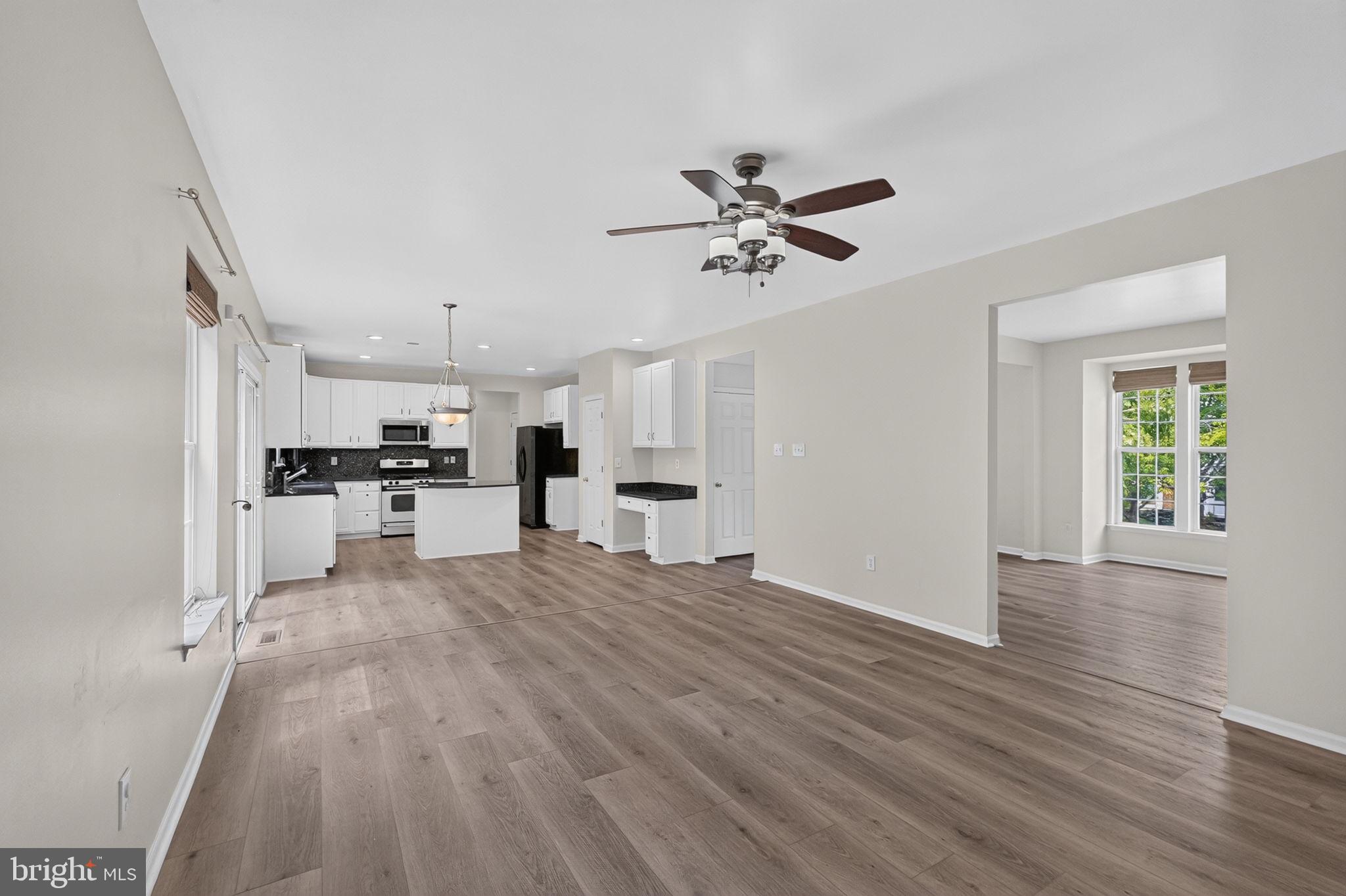 SENECA PARK NORTH - Residential