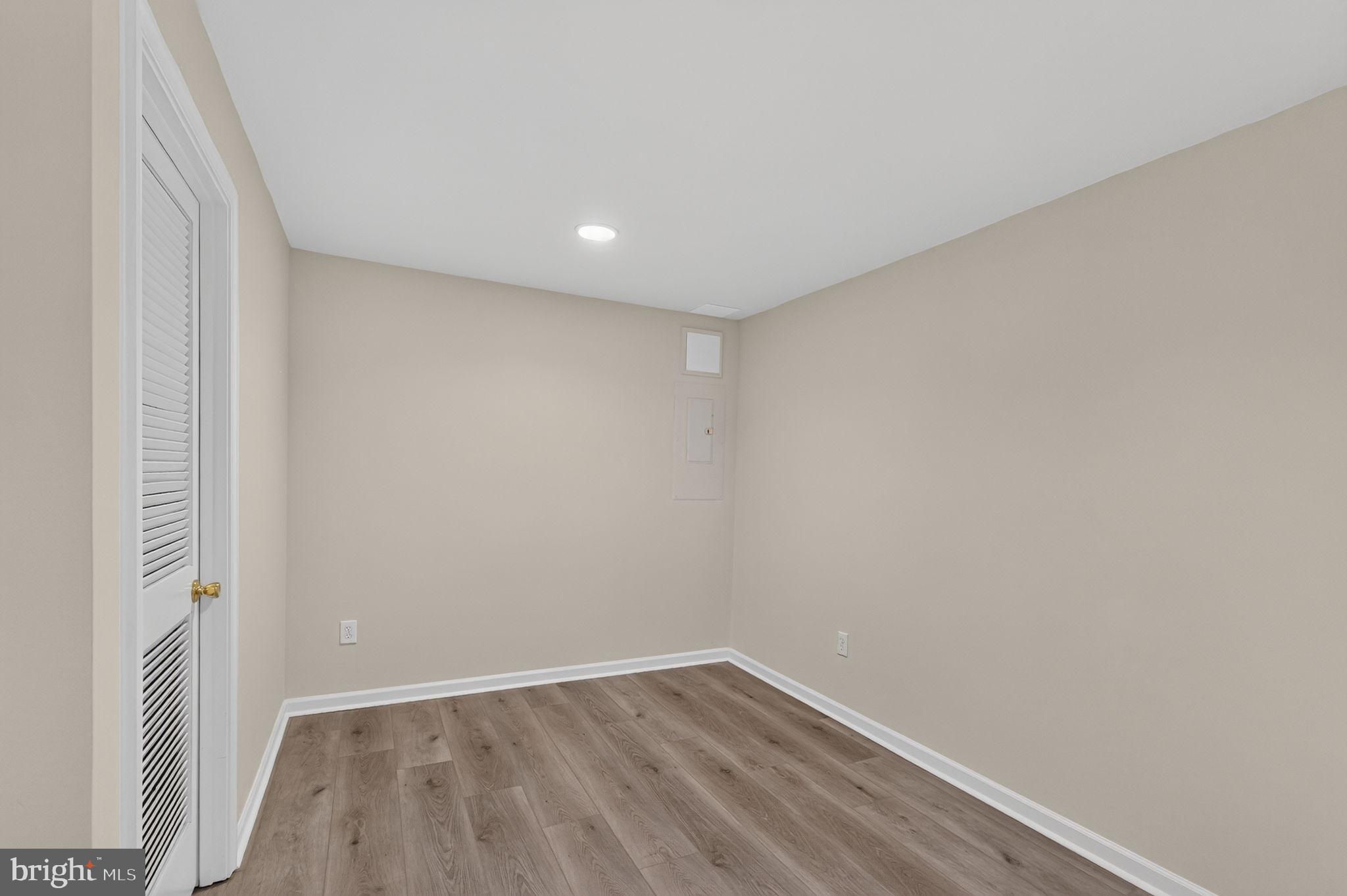 SENECA PARK NORTH - Residential