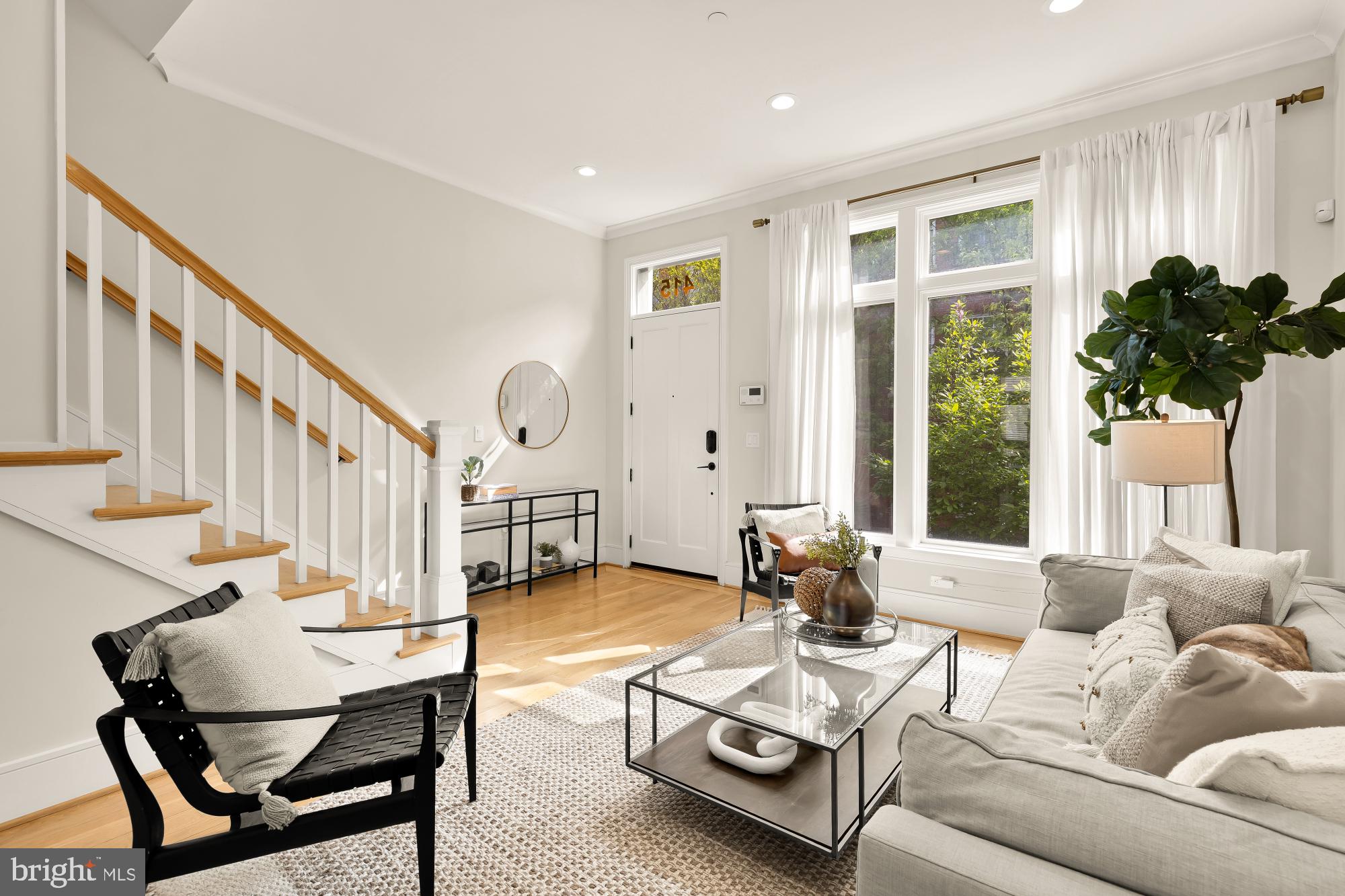CAPITOL HILL - Residential