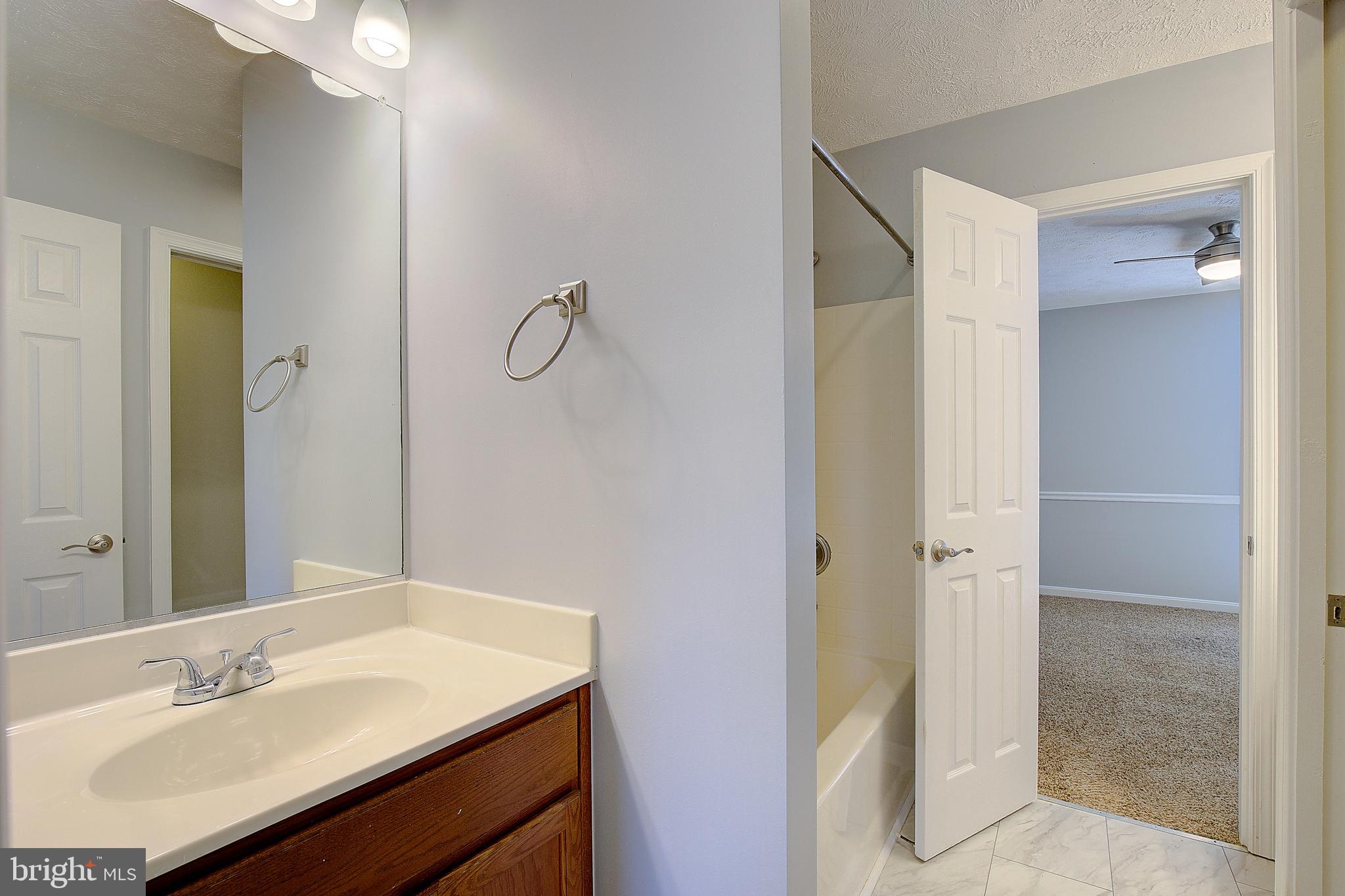 HICKORY HILLS - Residential