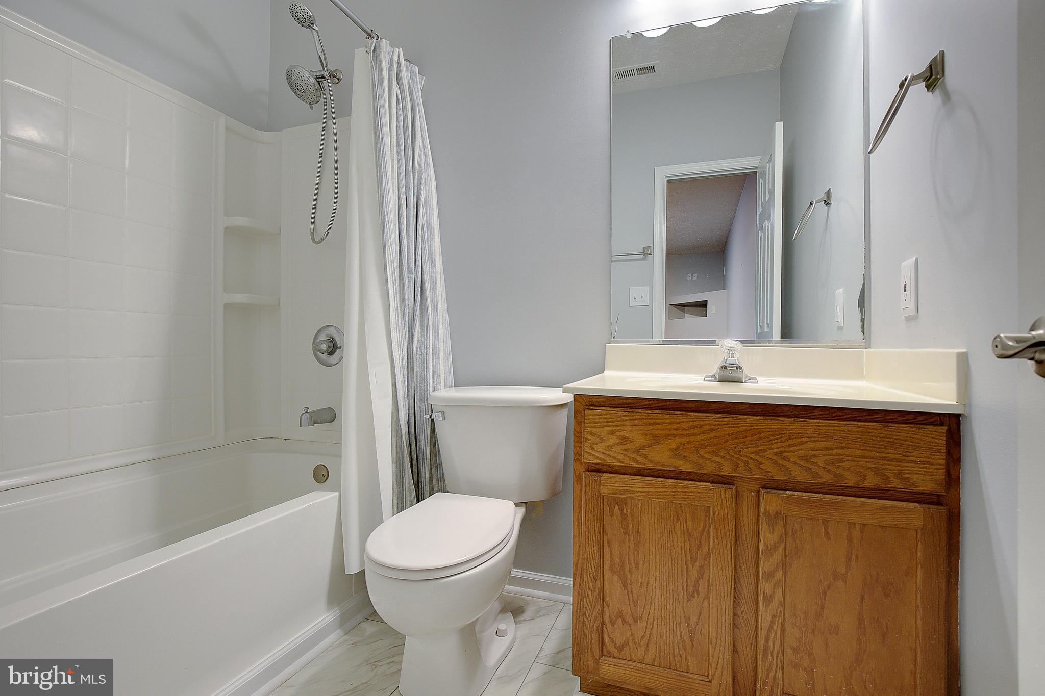 HICKORY HILLS - Residential