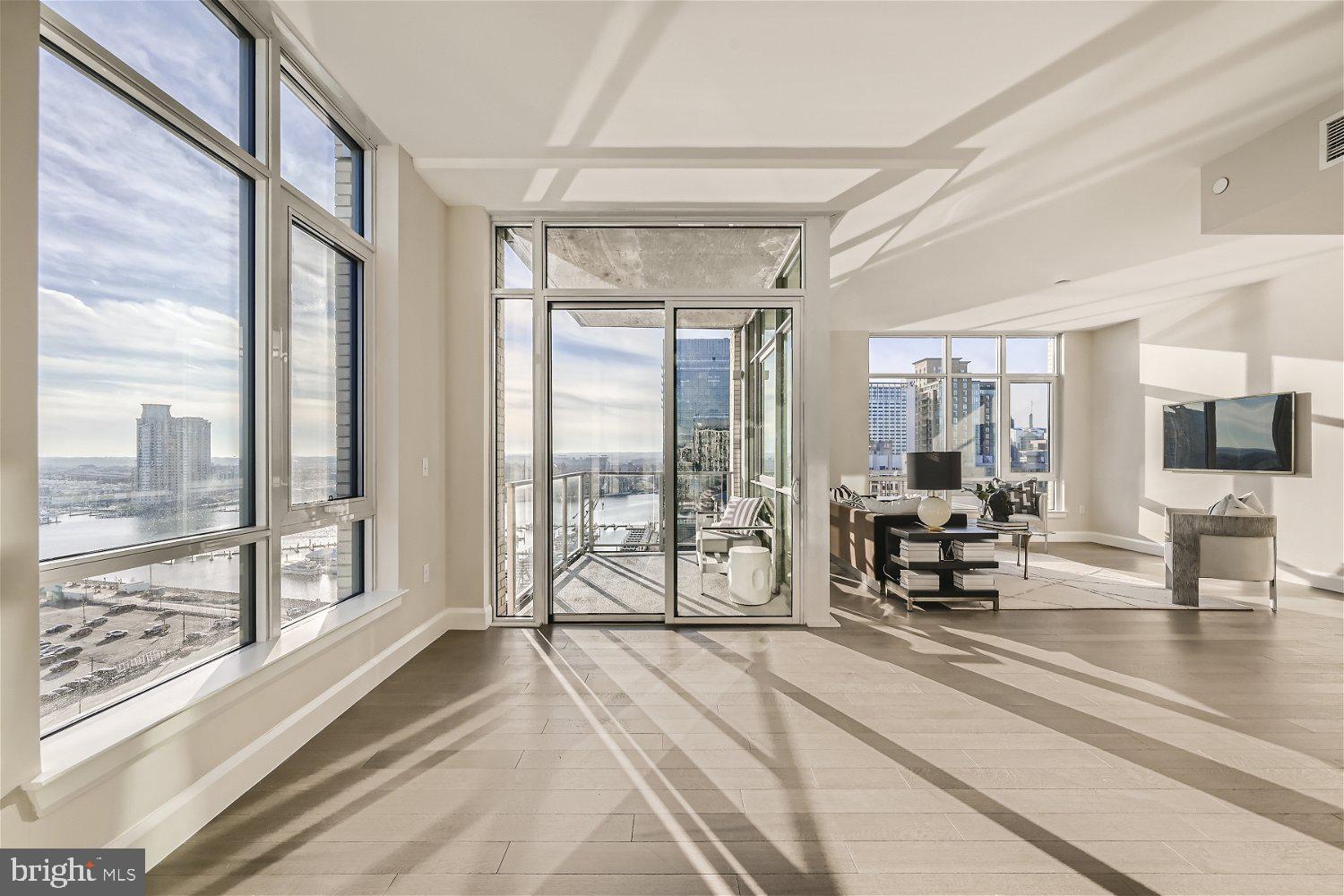 HARBOR EAST - Residential