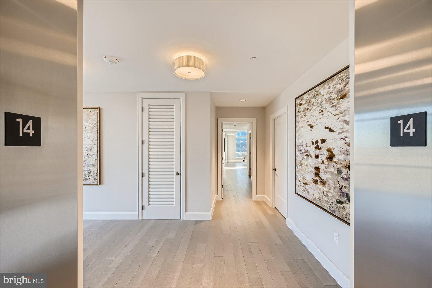 HARBOR EAST - Residential