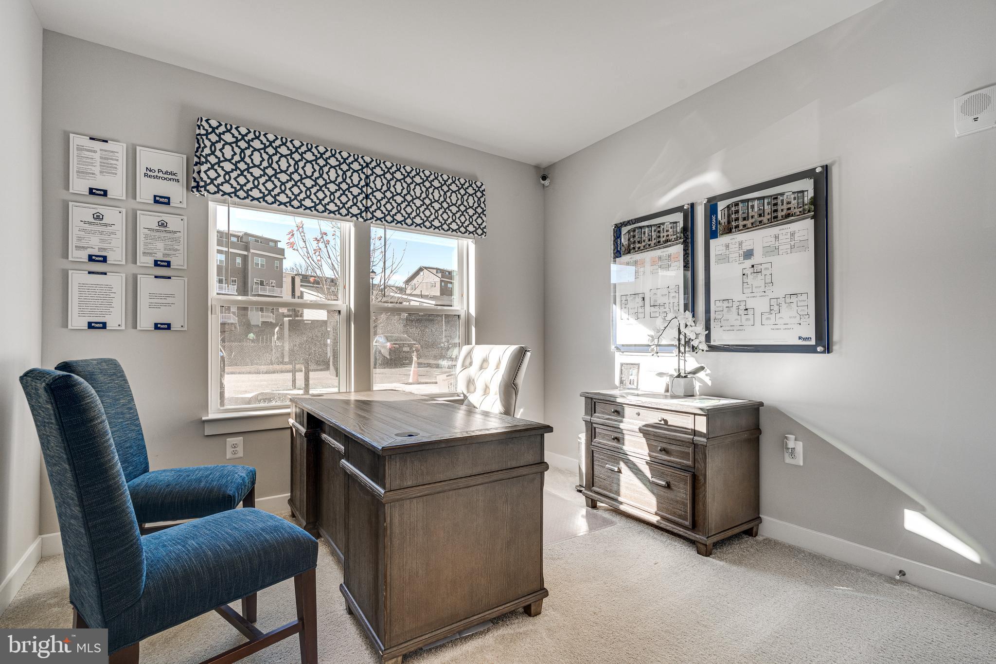 LOUDOUN VIEW CONDO FLATS - Residential Lease