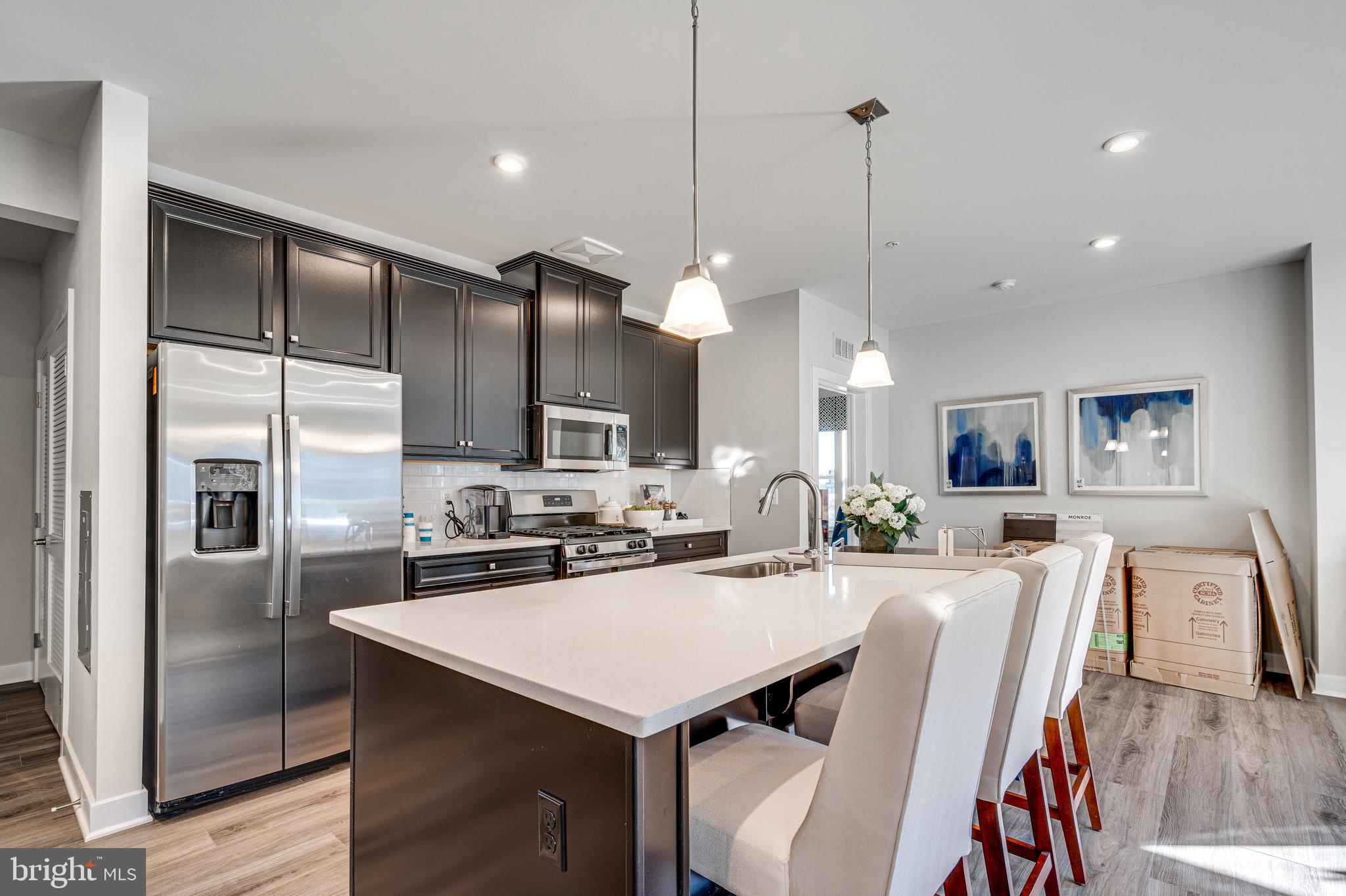 LOUDOUN VIEW CONDO FLATS - Residential Lease