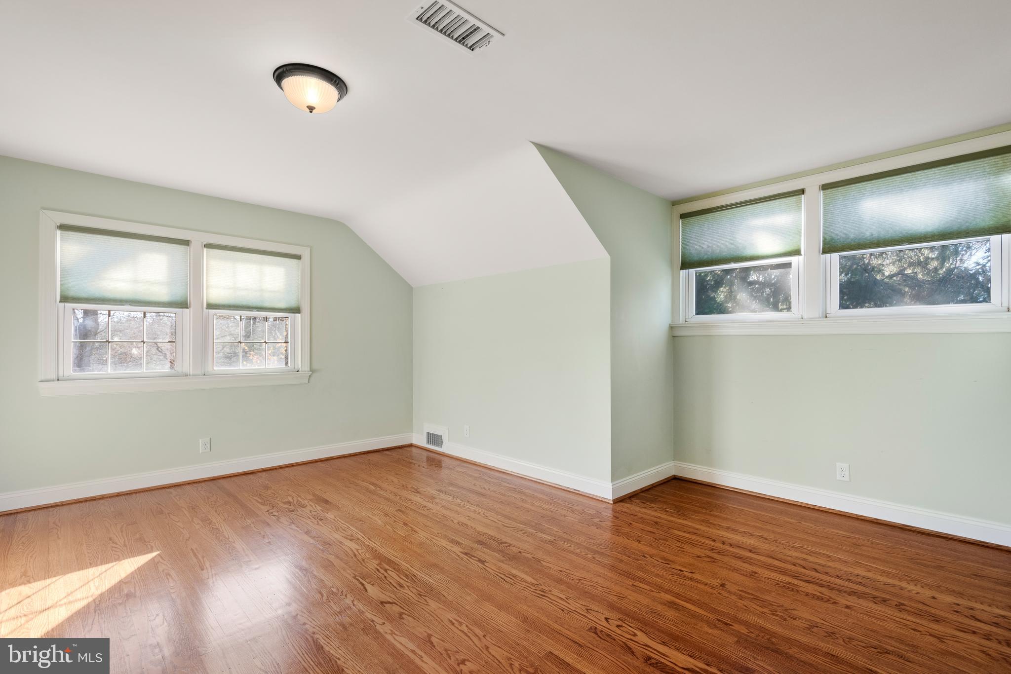 BRYN MAWR - Residential