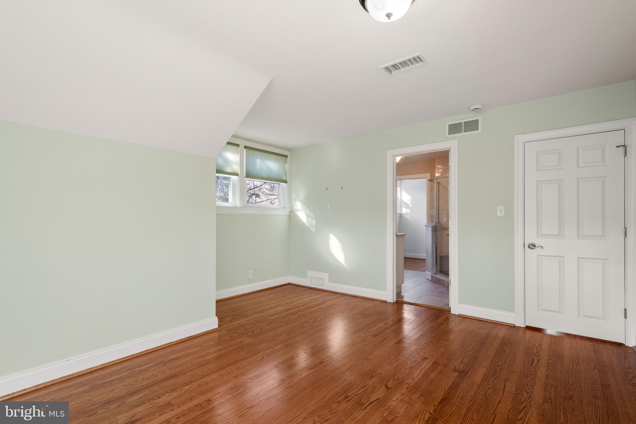 BRYN MAWR - Residential