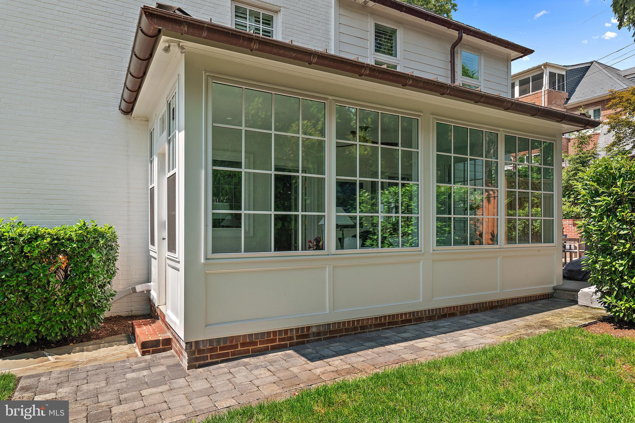 MURRAY HILL - Residential