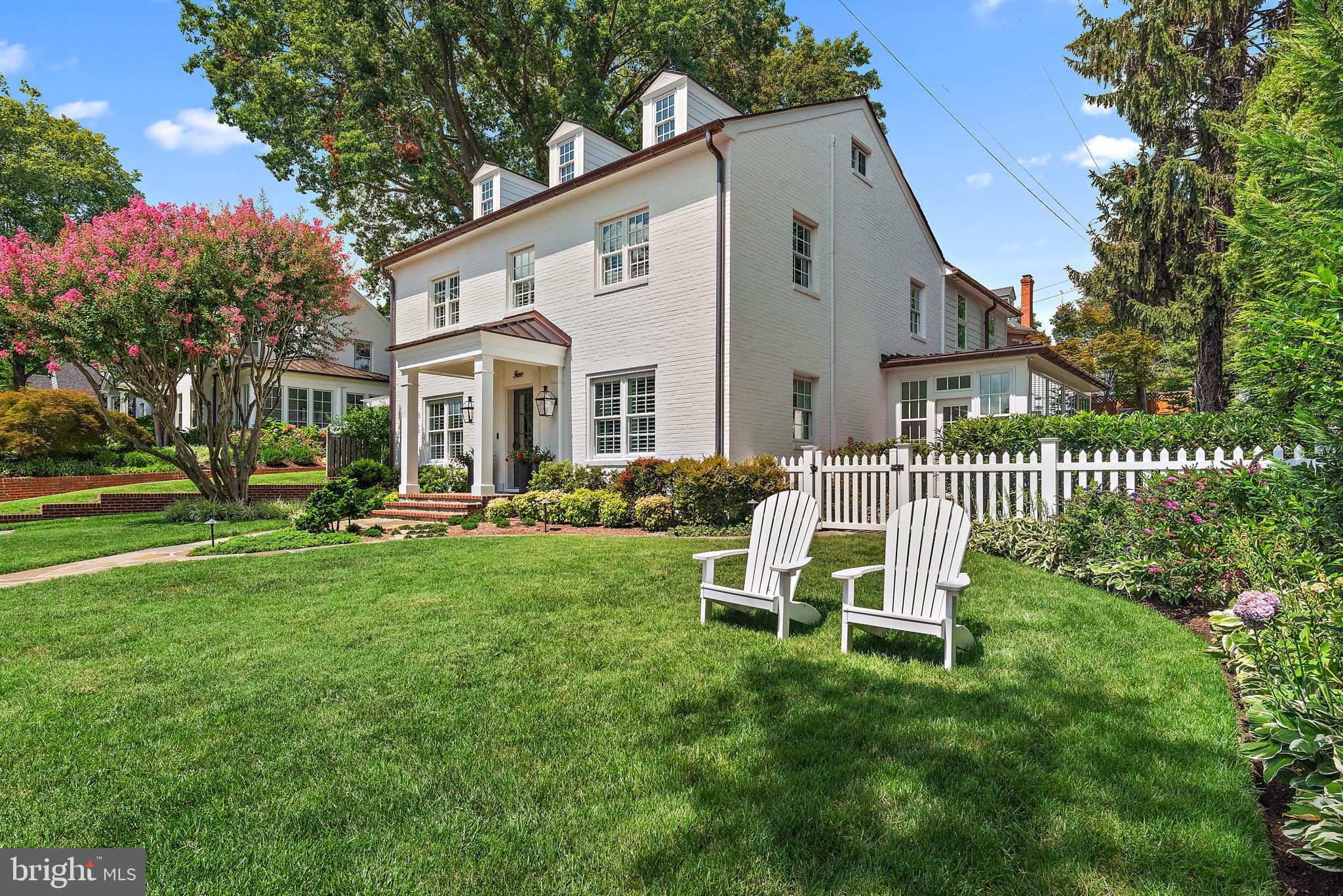 MURRAY HILL - Residential
