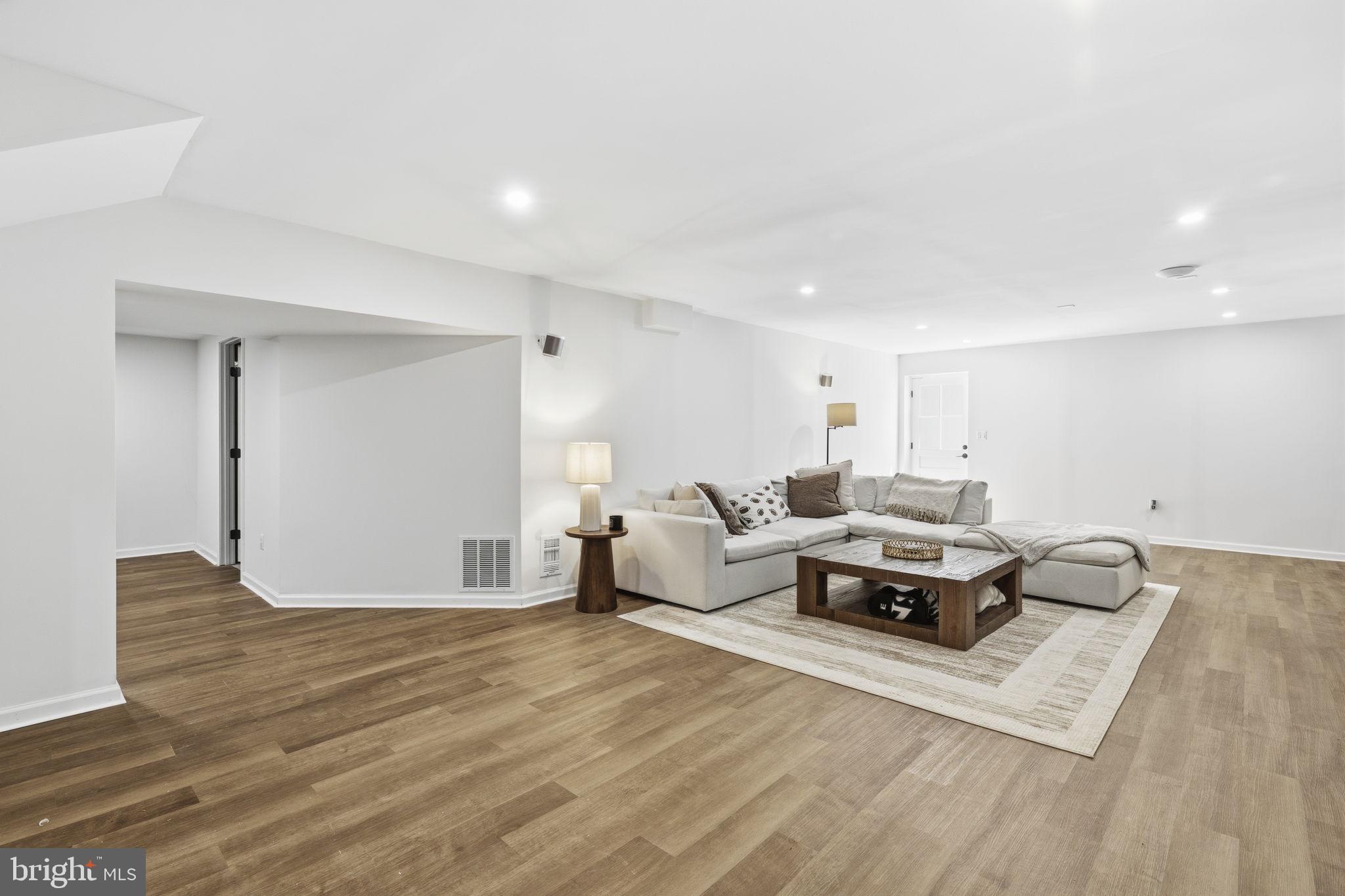 GLEN ELYN - Residential