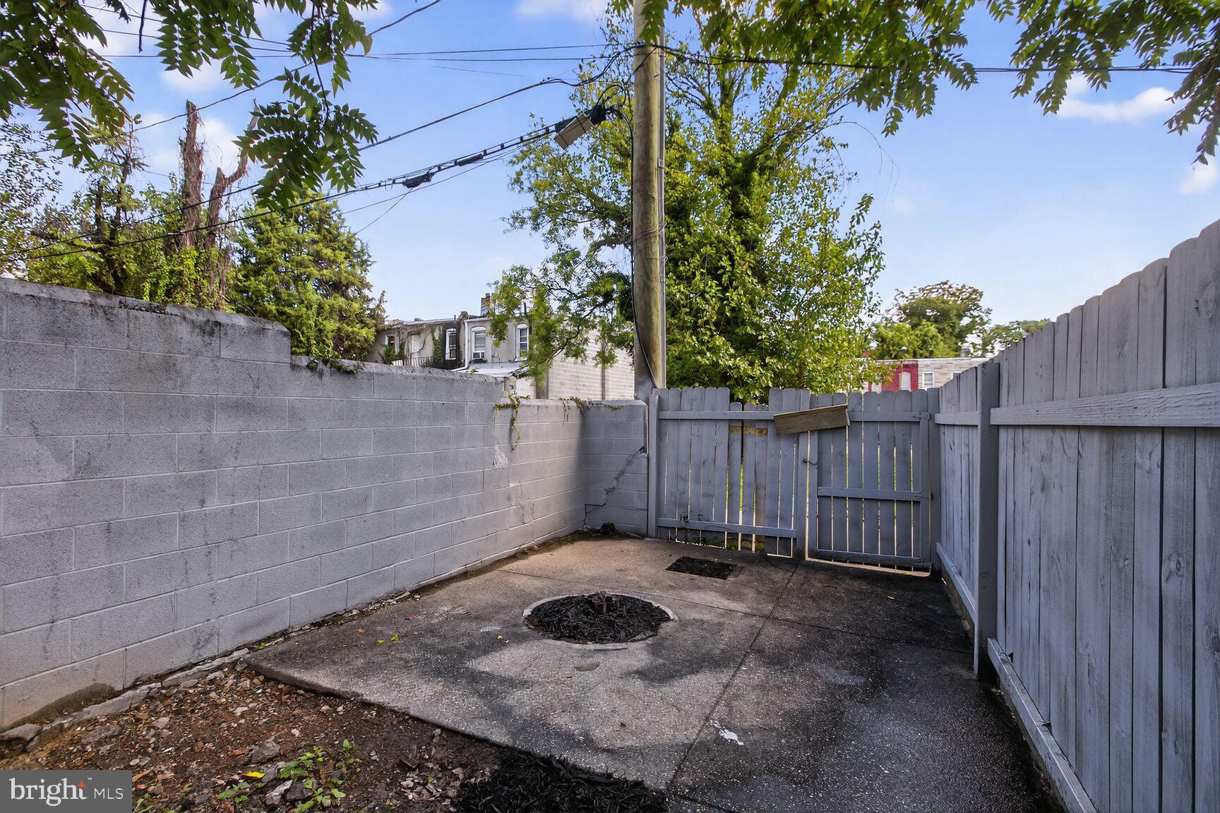SANDTOWN-WINCHESTER - Residential