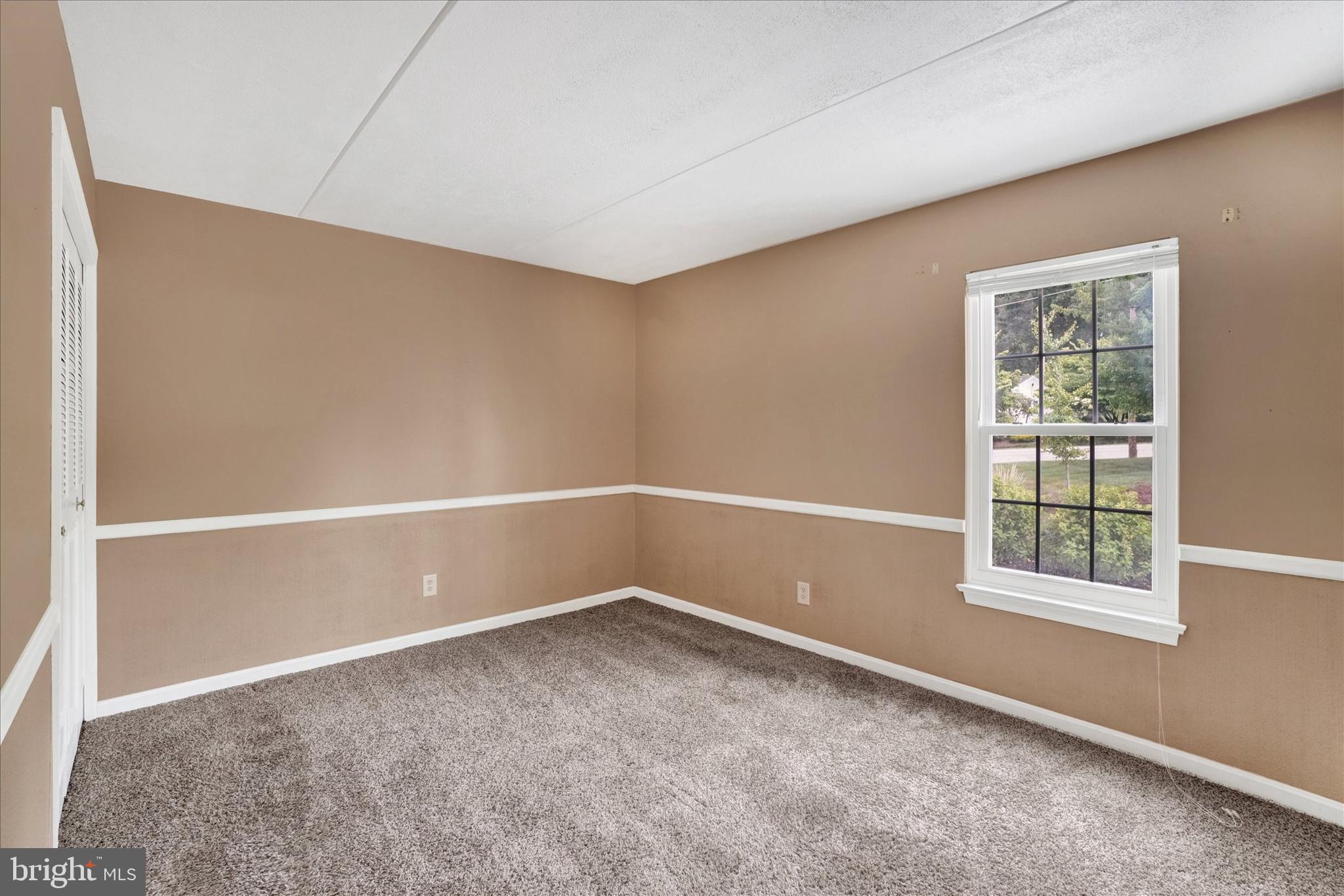 BROCKIE GREEN CONDOS - Residential