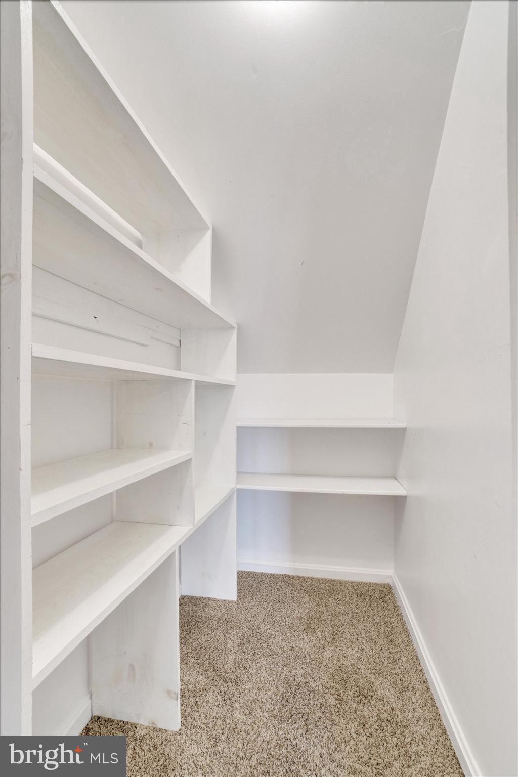 BROCKIE GREEN CONDOS - Residential