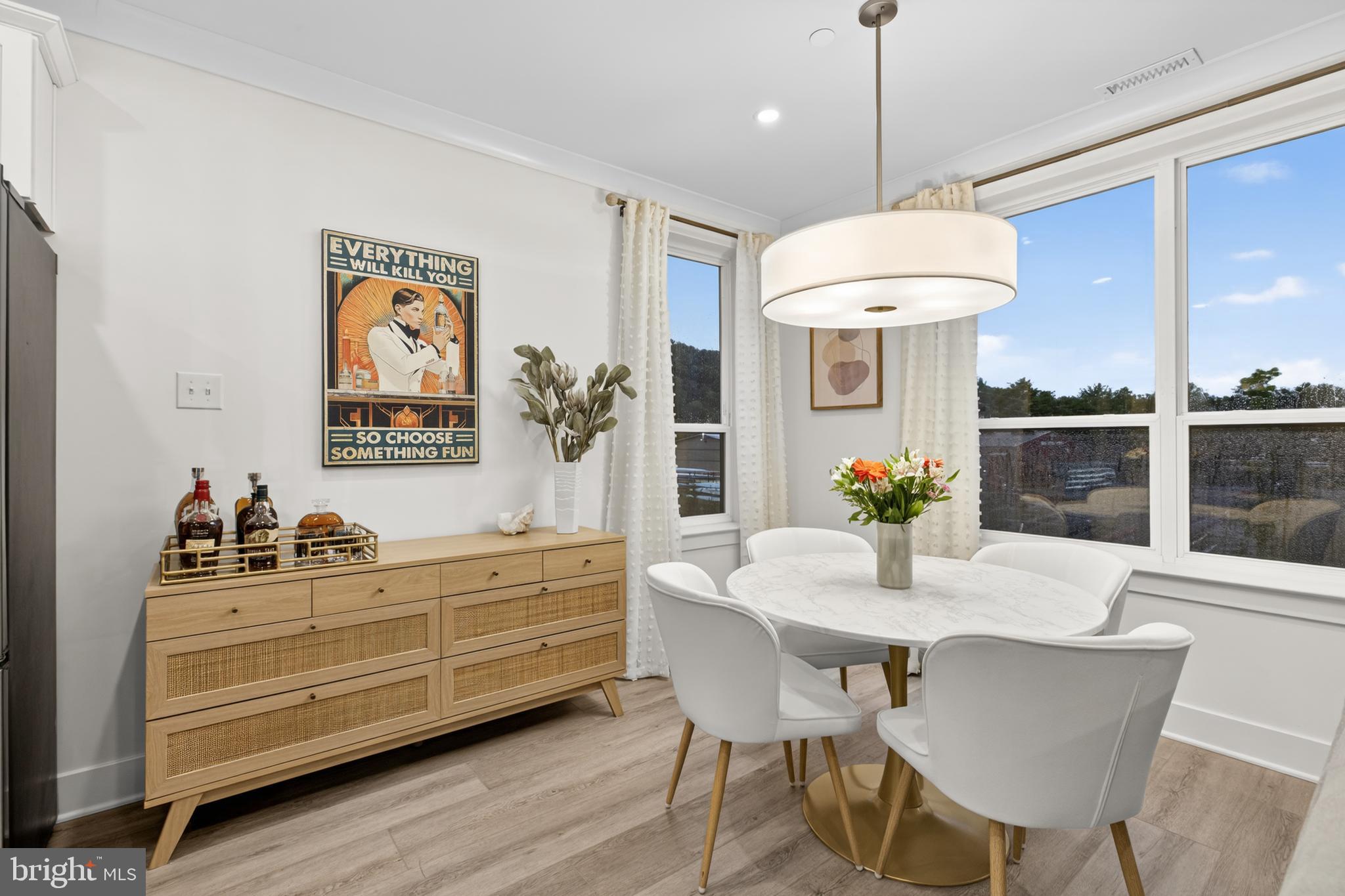 RIVER PLACE - Residential