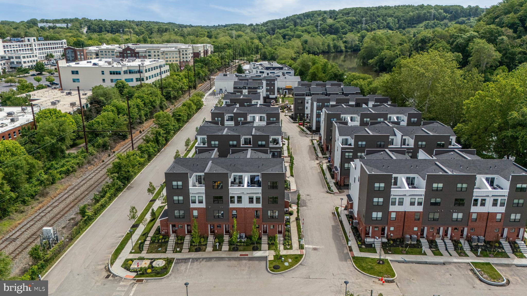 RIVER PLACE - Residential
