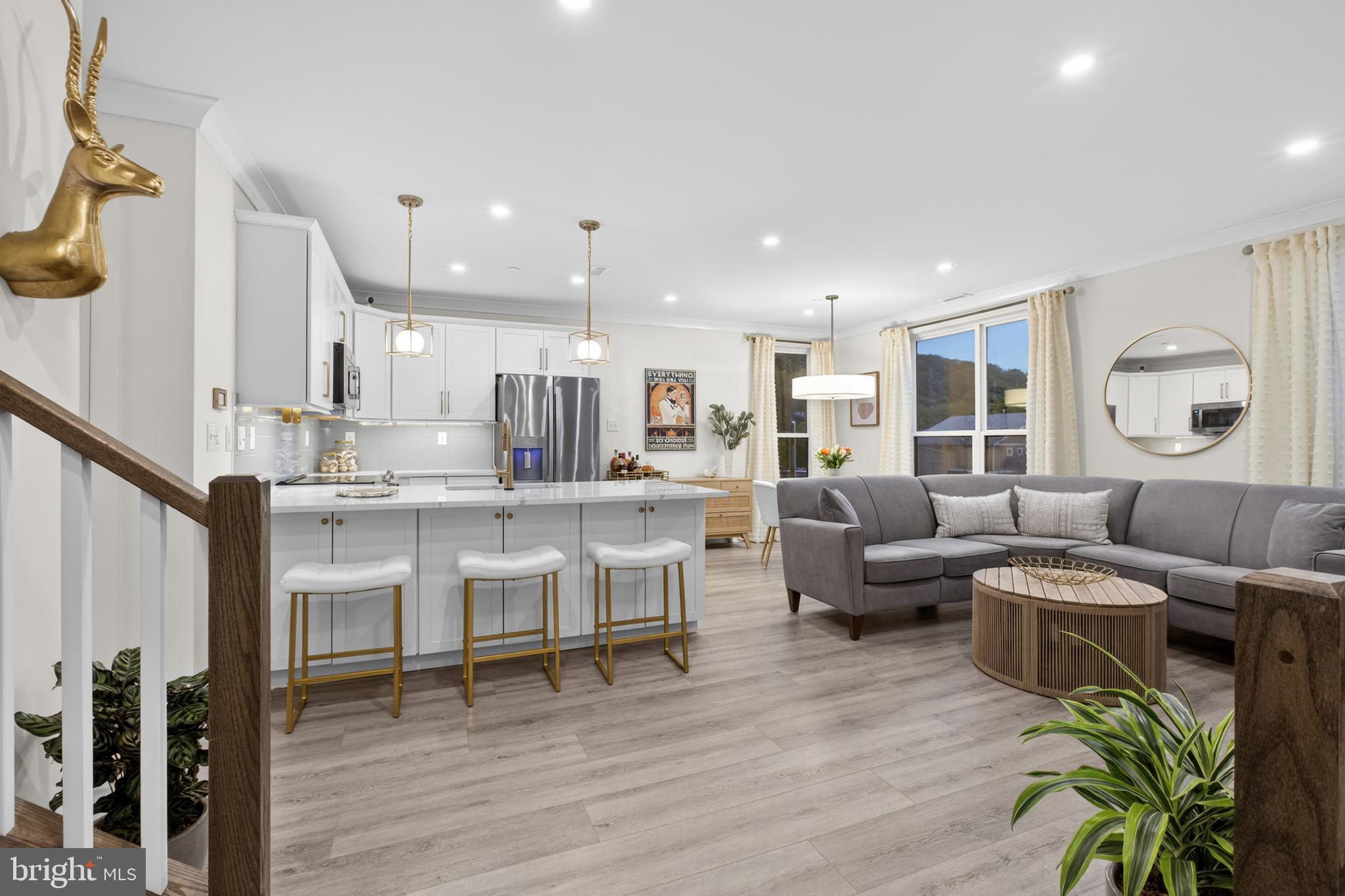 RIVER PLACE - Residential