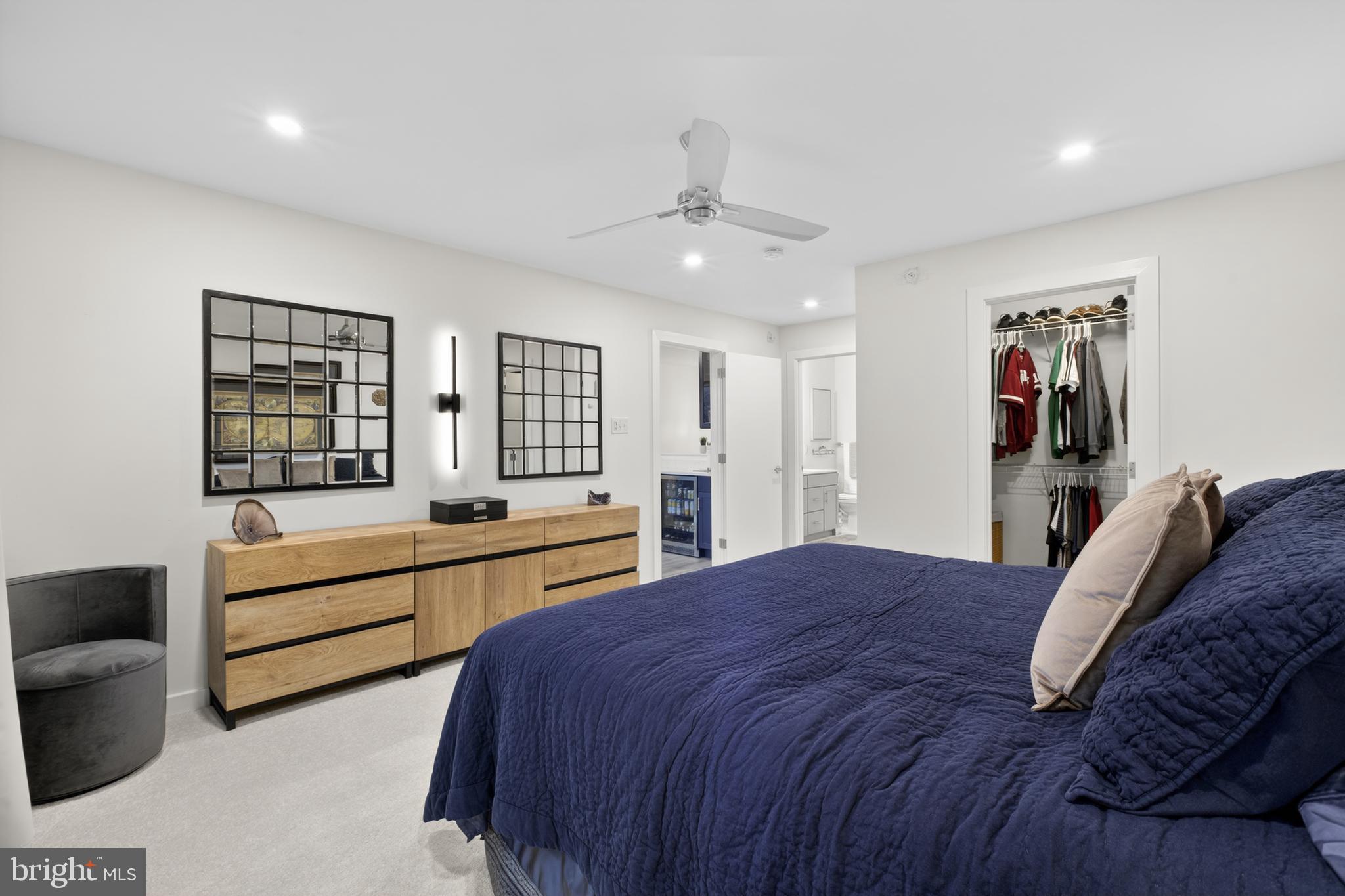 RIVER PLACE - Residential